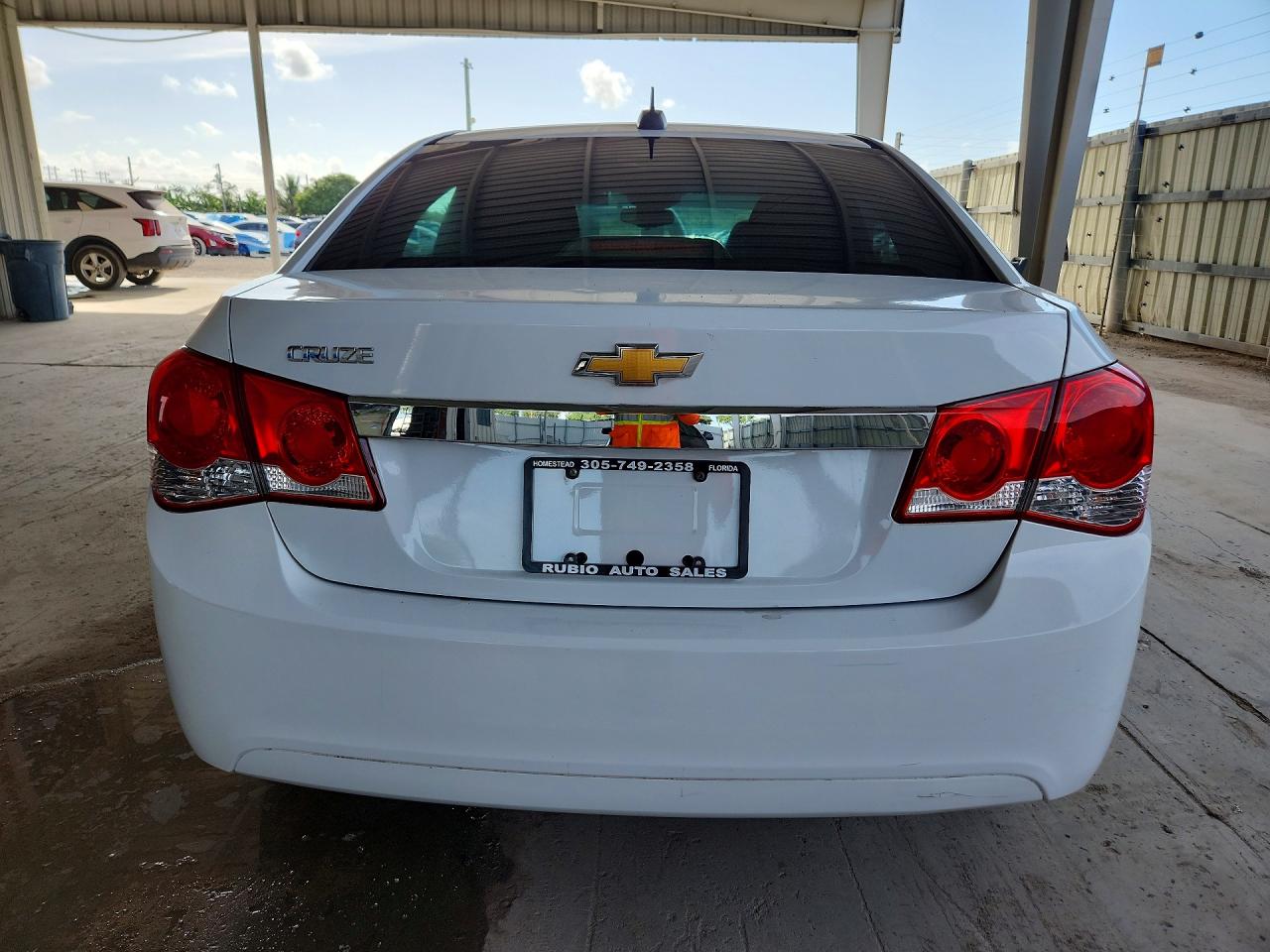 2015 Chevrolet Cruze Ls White vin: 1G1PA5SH5F7151923