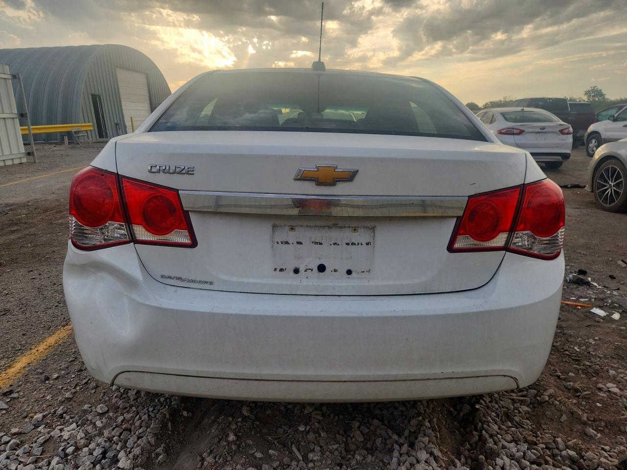 2015 Chevrolet Cruze Ls White vin: 1G1PA5SH5F7167488