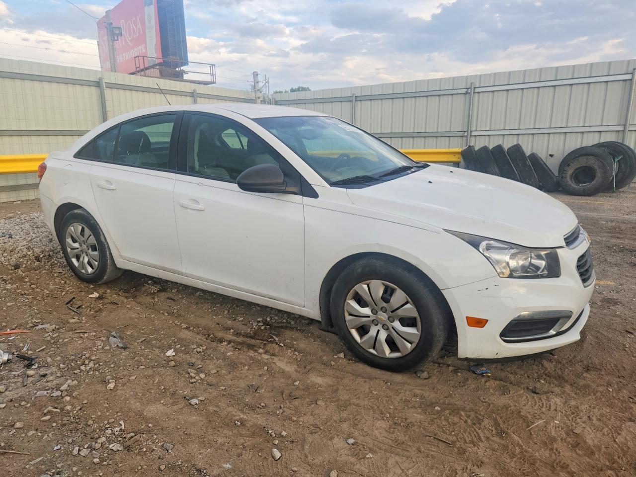 2015 Chevrolet Cruze Ls White vin: 1G1PA5SH5F7167488