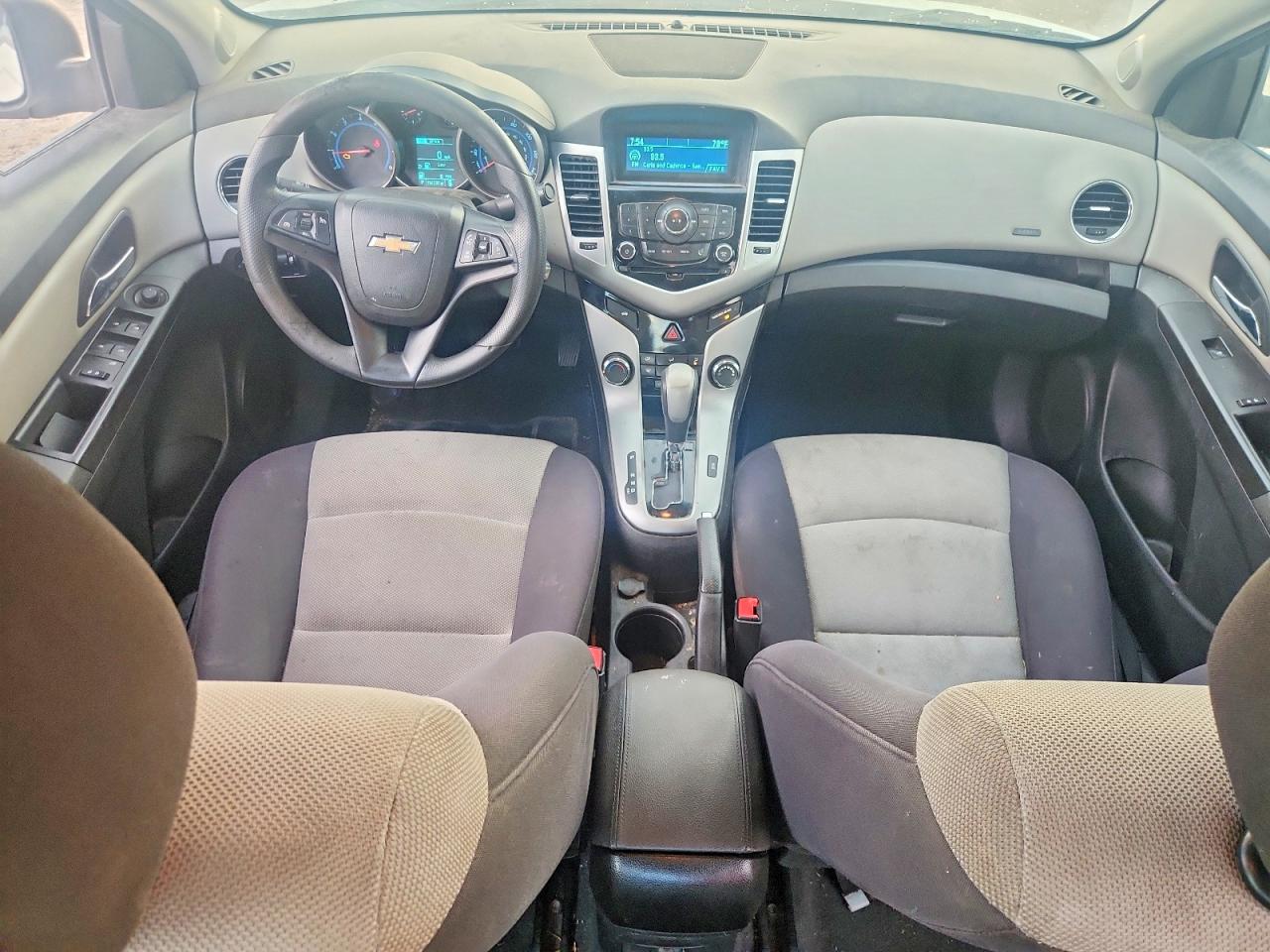 2015 Chevrolet Cruze Ls White vin: 1G1PA5SH5F7167488