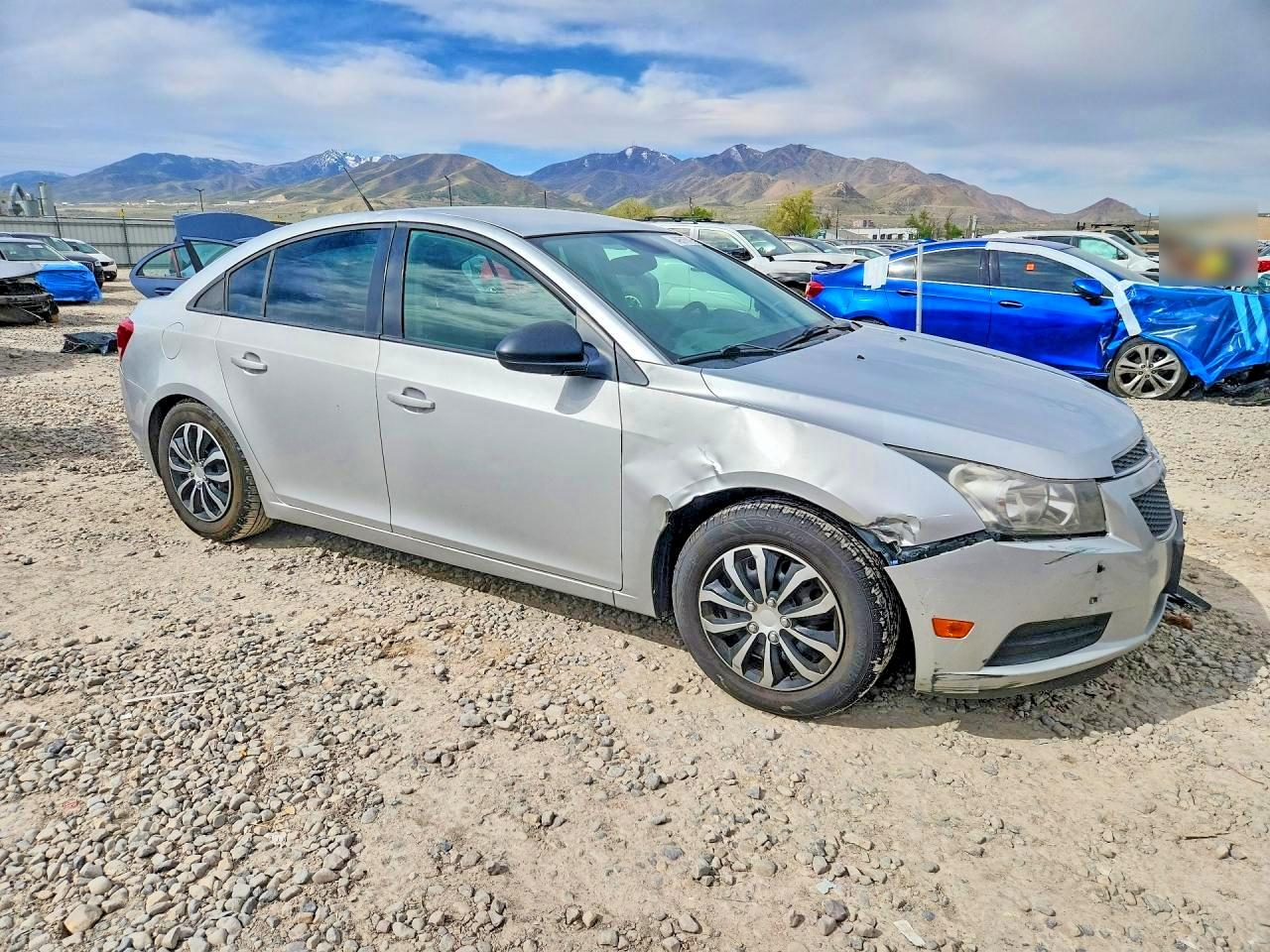 2013 Chevrolet Cruze Ls Silver vin: 1G1PA5SH6D7137980