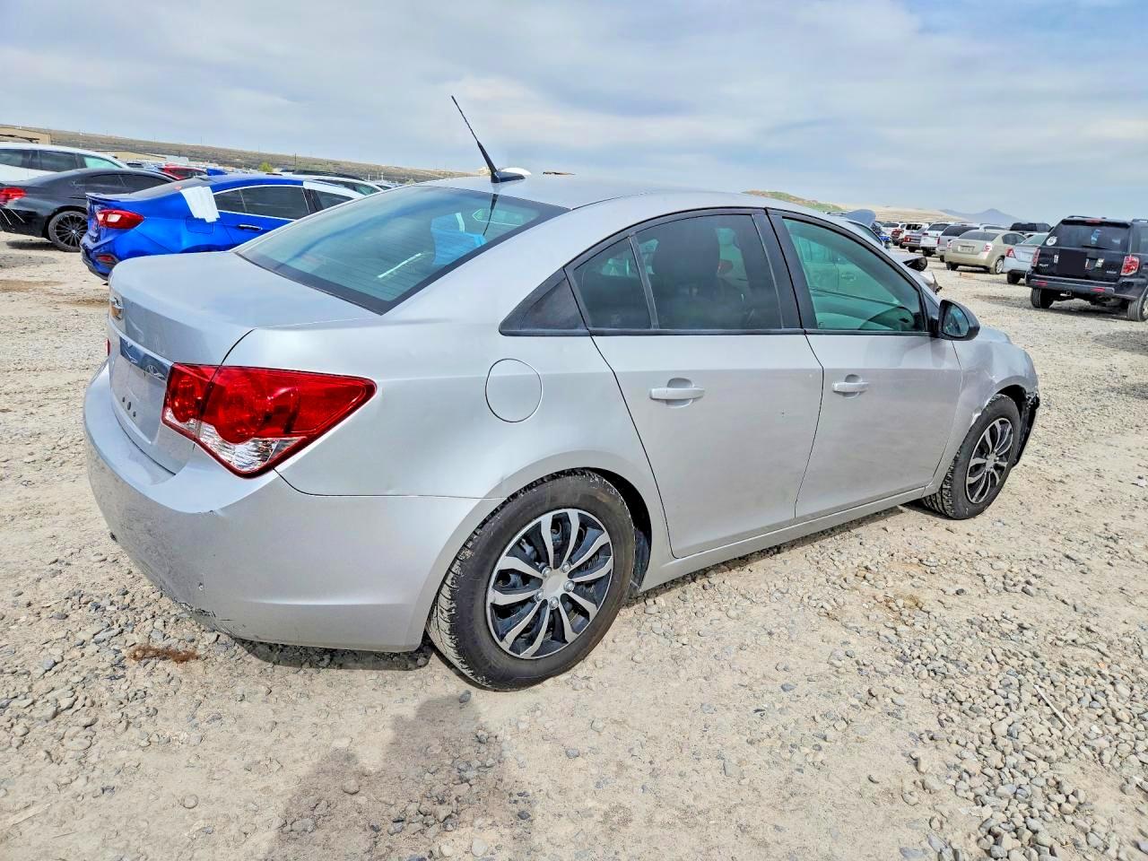 2013 Chevrolet Cruze Ls Silver vin: 1G1PA5SH6D7137980