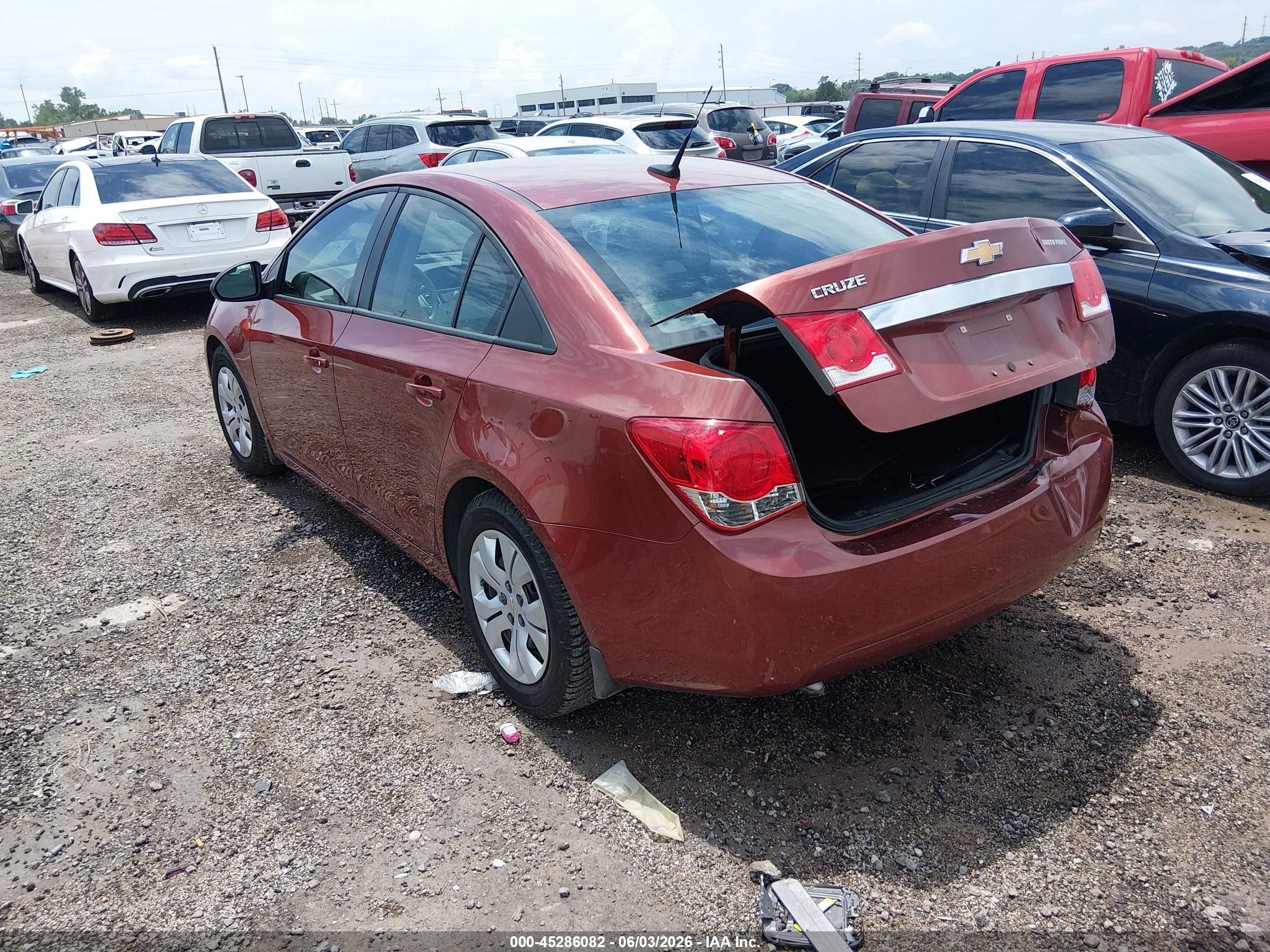 2013 Chevrolet Cruze Ls Auto Red vin: 1G1PA5SH6D7169862