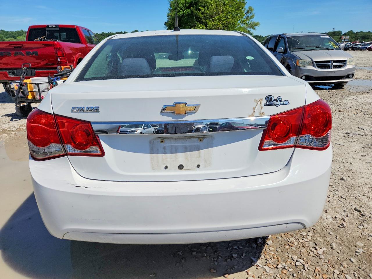 2013 Chevrolet Cruze Ls White vin: 1G1PA5SH6D7209020