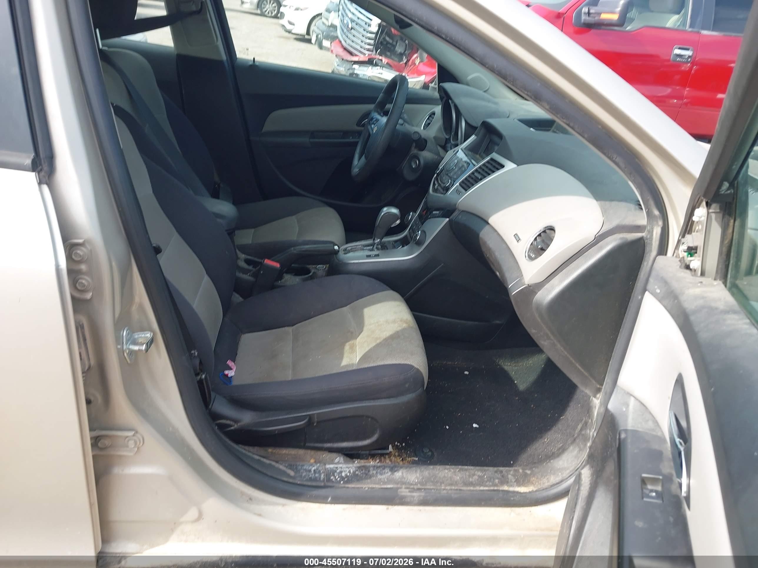2013 Chevrolet Cruze Ls Auto Silver vin: 1G1PA5SH6D7278032
