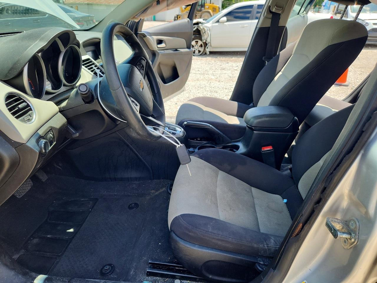 2013 Chevrolet Cruze Ls Silver vin: 1G1PA5SH6D7328976
