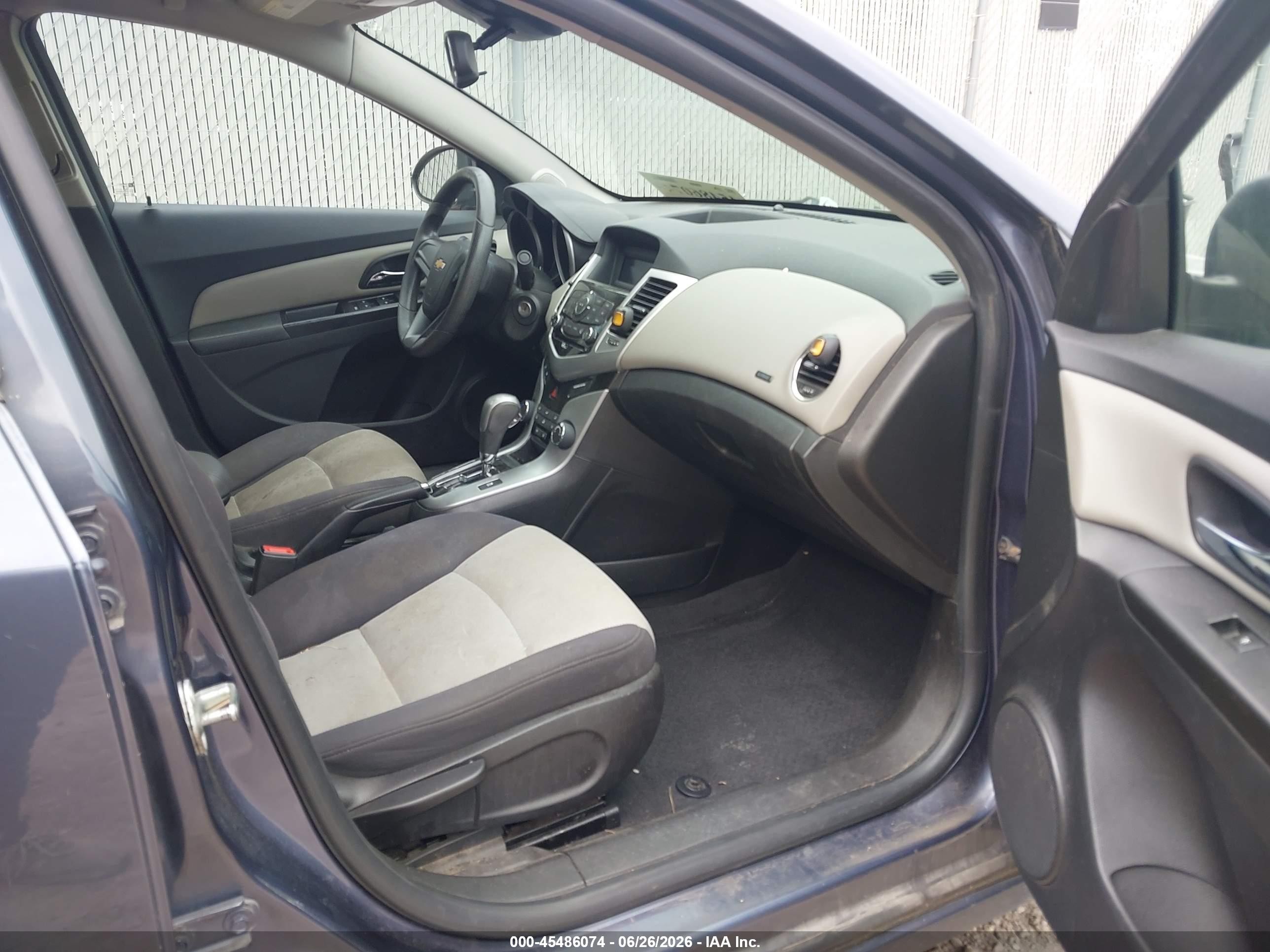 2014 Chevrolet Cruze Ls Auto Blue vin: 1G1PA5SH6E7113356