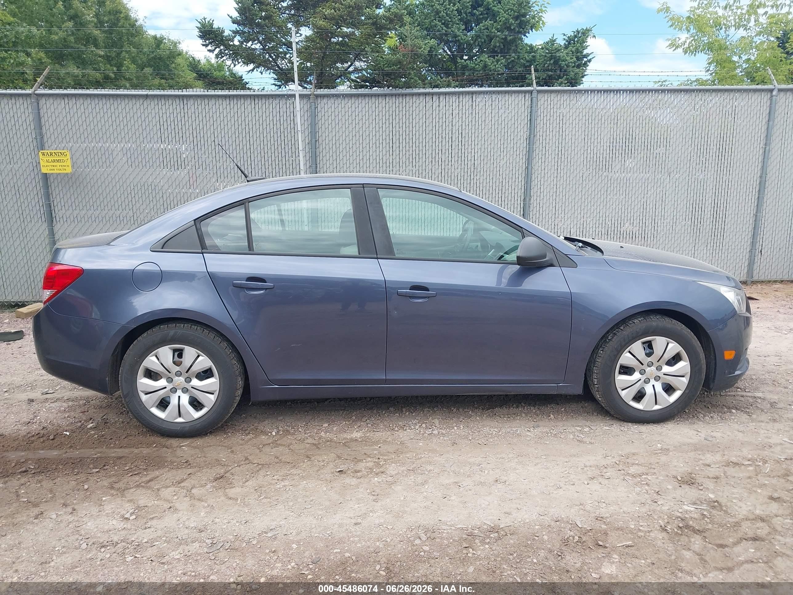 2014 Chevrolet Cruze Ls Auto Blue vin: 1G1PA5SH6E7113356
