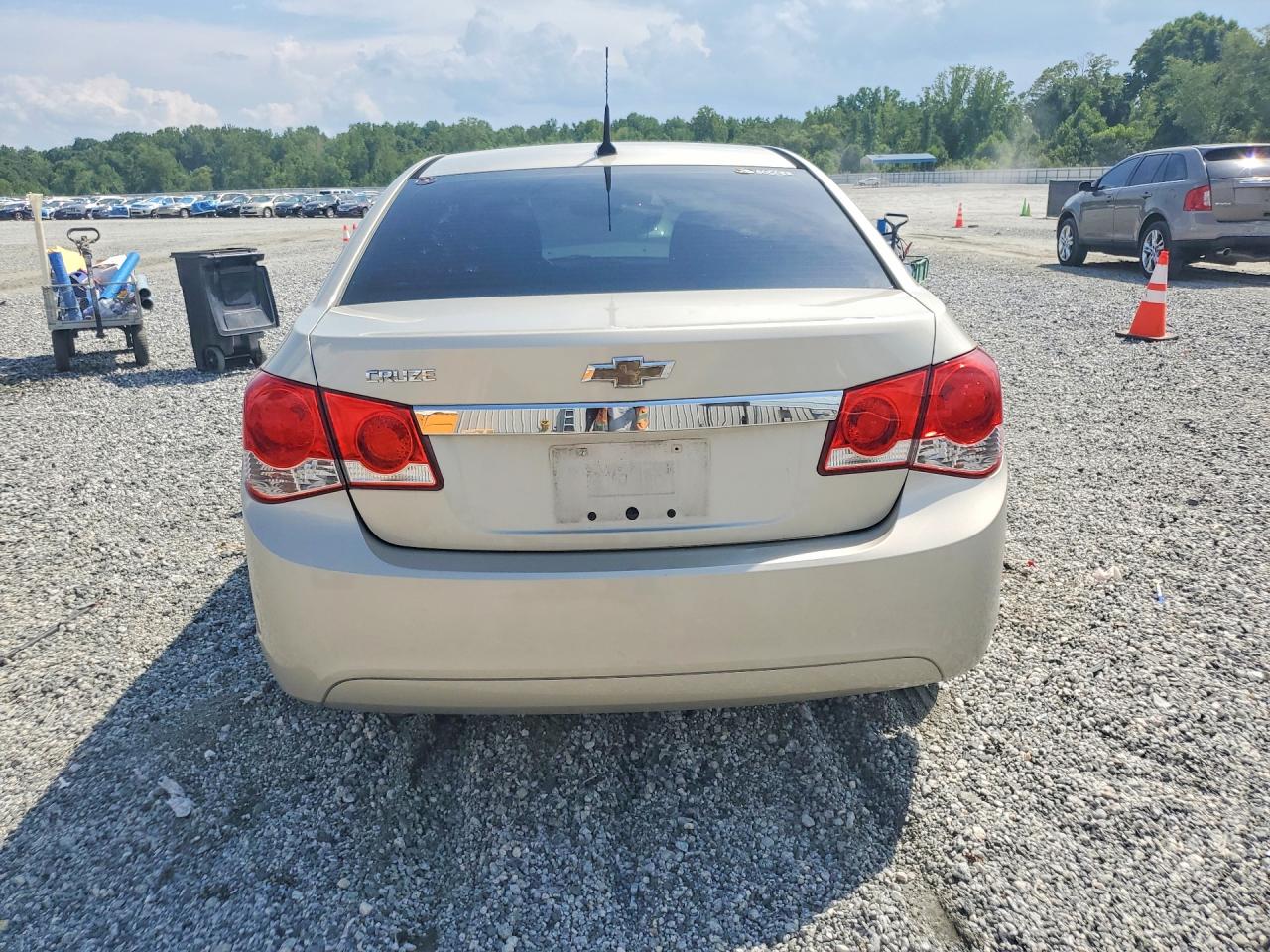2014 Chevrolet Cruze Ls Gold vin: 1G1PA5SH6E7179583