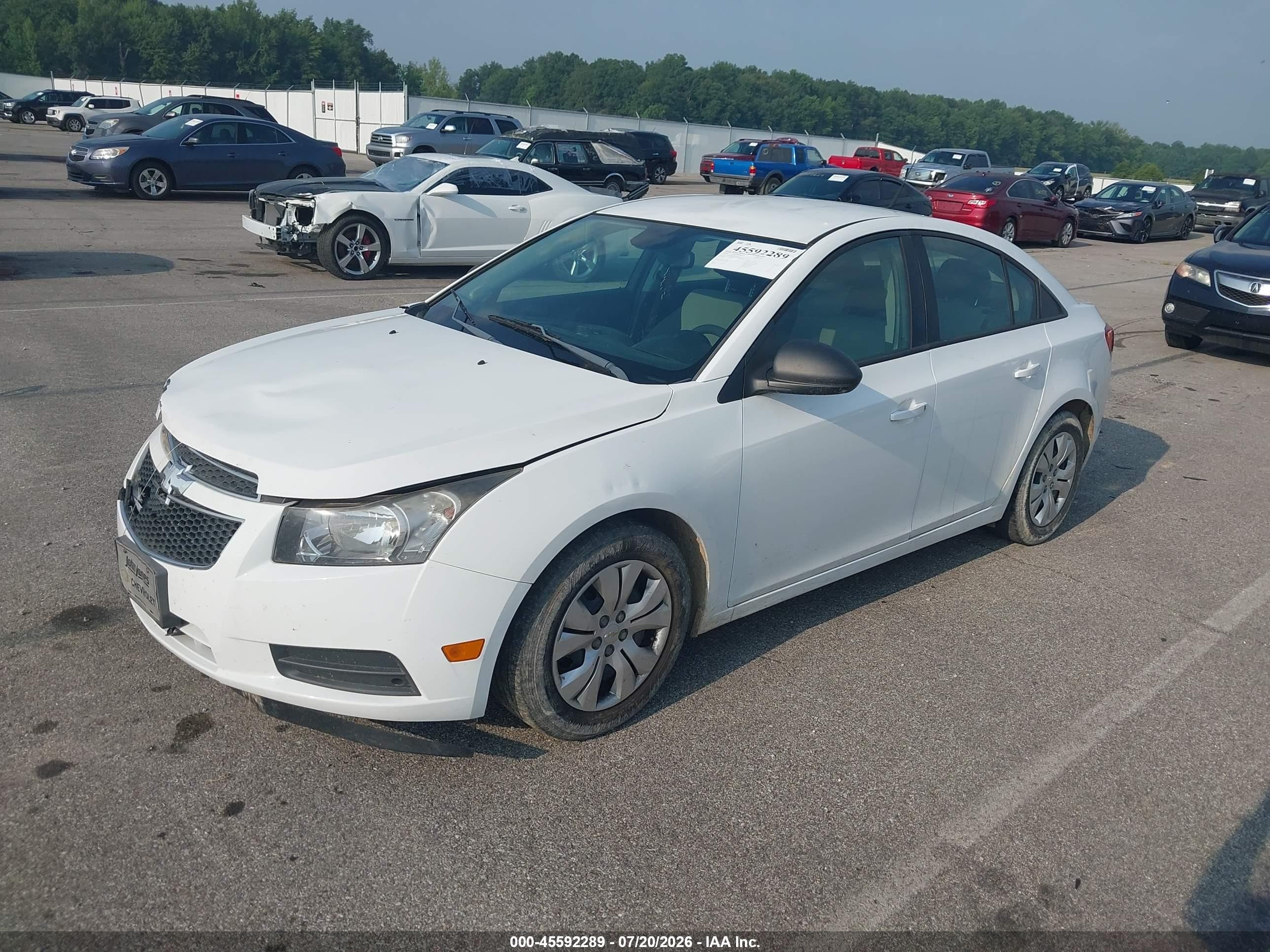 2014 Chevrolet Cruze Ls Auto White vin: 1G1PA5SH6E7385857