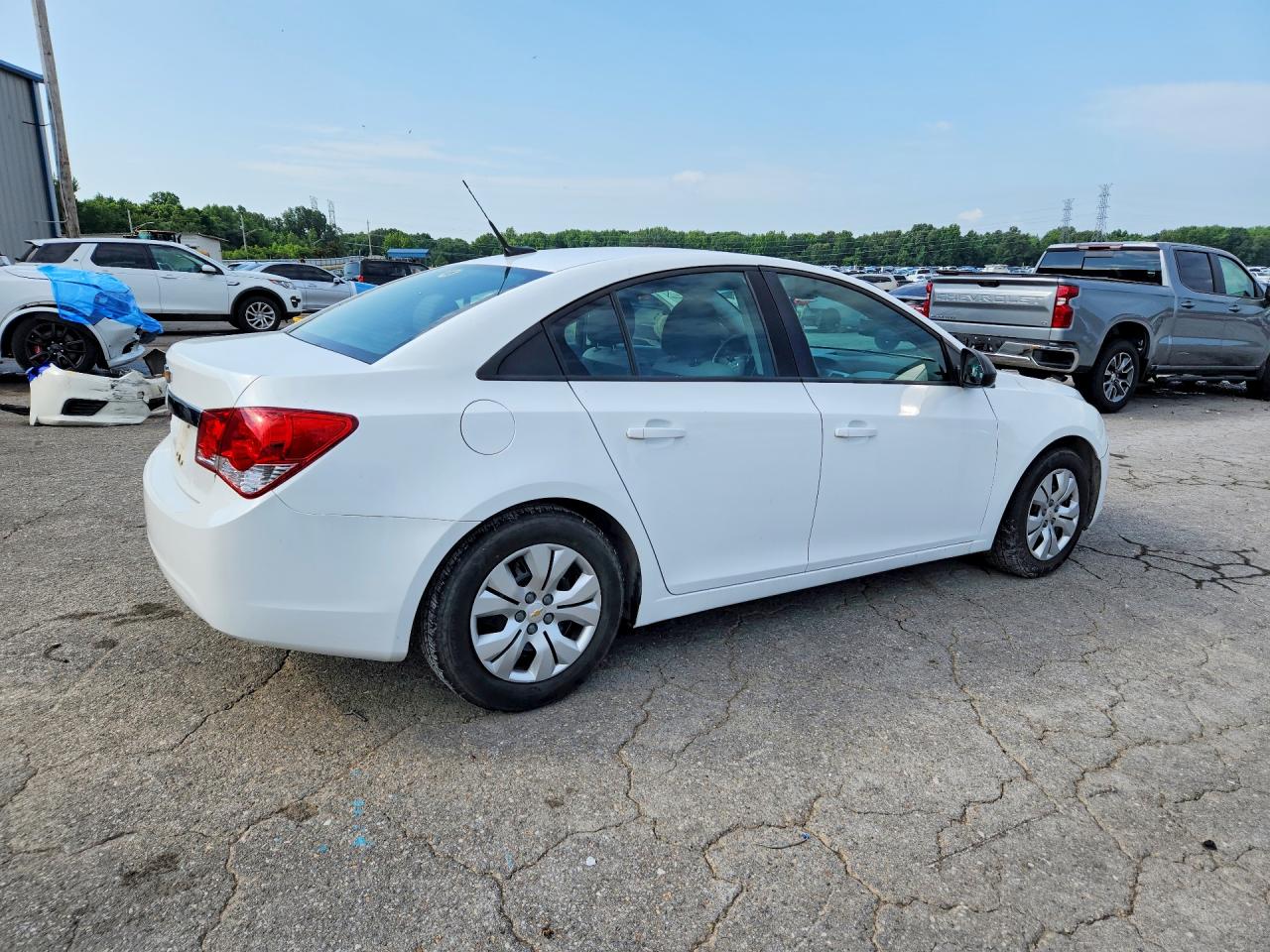2014 Chevrolet Cruze Ls White vin: 1G1PA5SH6E7390475