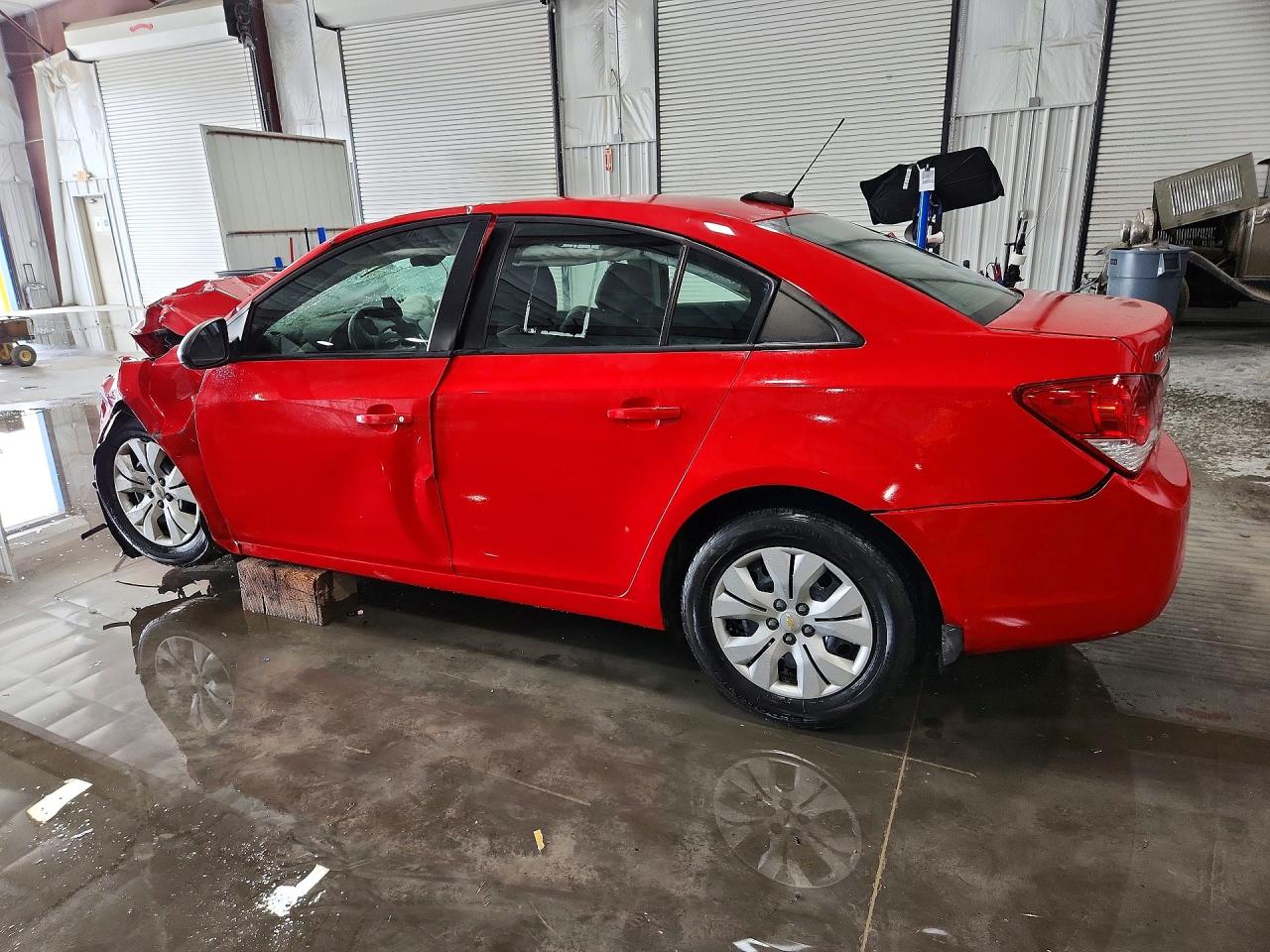 2015 Chevrolet Cruze Ls Red vin: 1G1PA5SH6F7103685