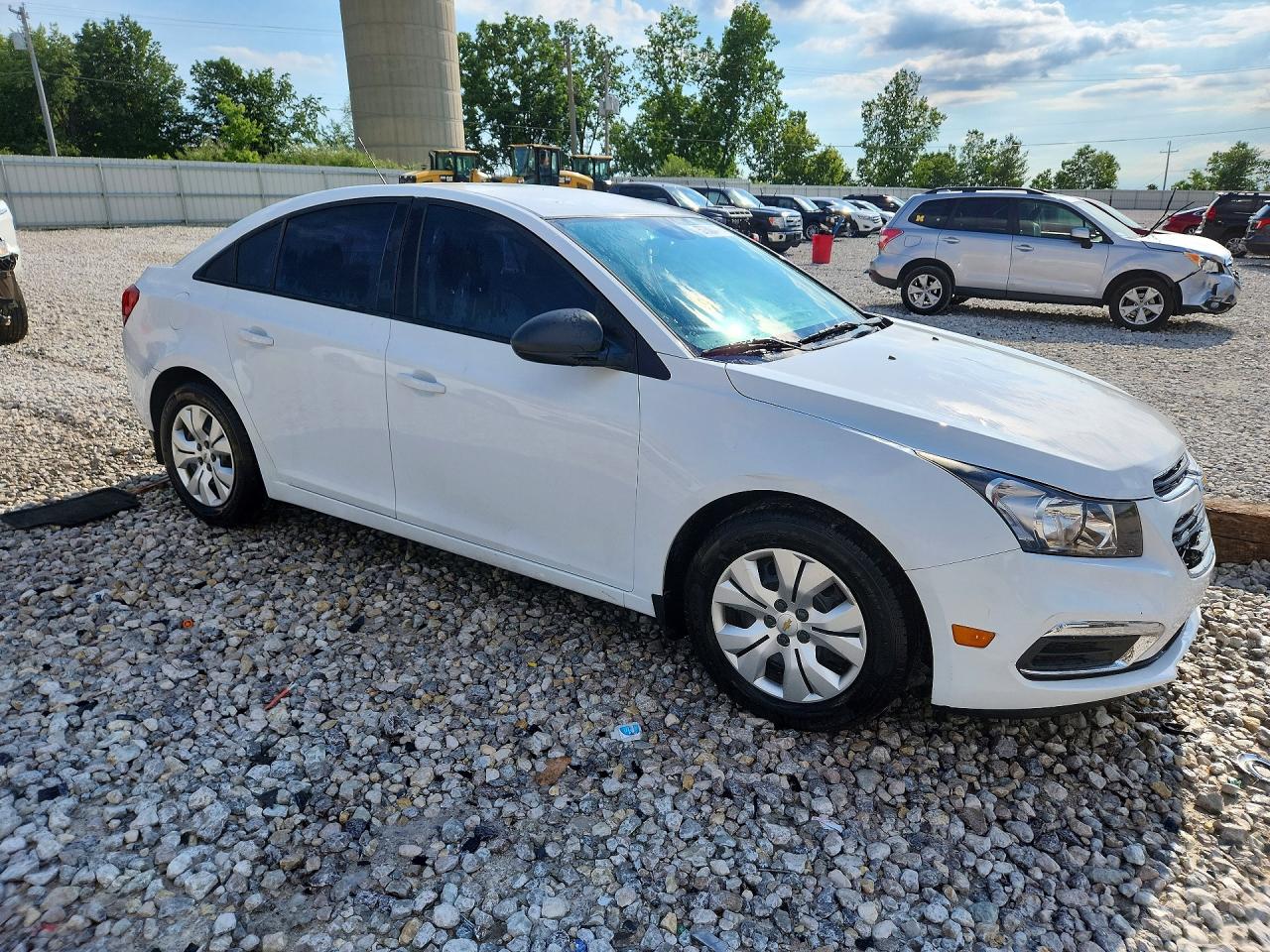 2015 Chevrolet Cruze Ls White vin: 1G1PA5SH6F7120731
