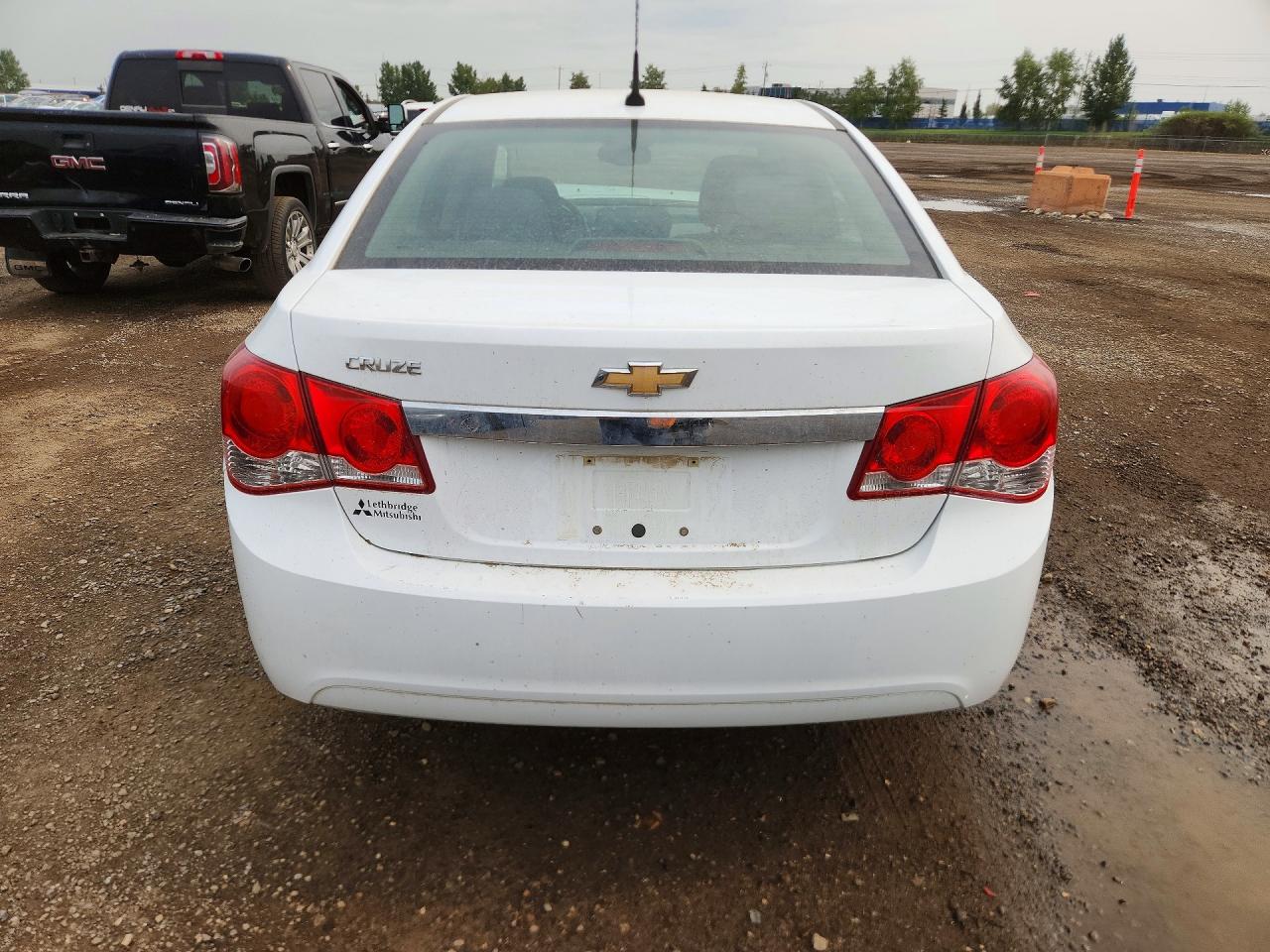 2011 Chevrolet Cruze Ls White vin: 1G1PA5SH7B7103334