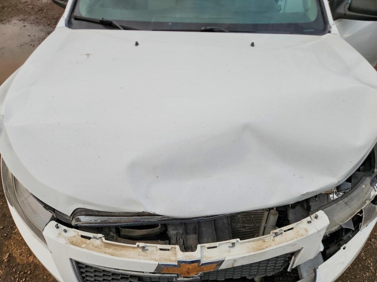 2011 Chevrolet Cruze Ls White vin: 1G1PA5SH7B7103334