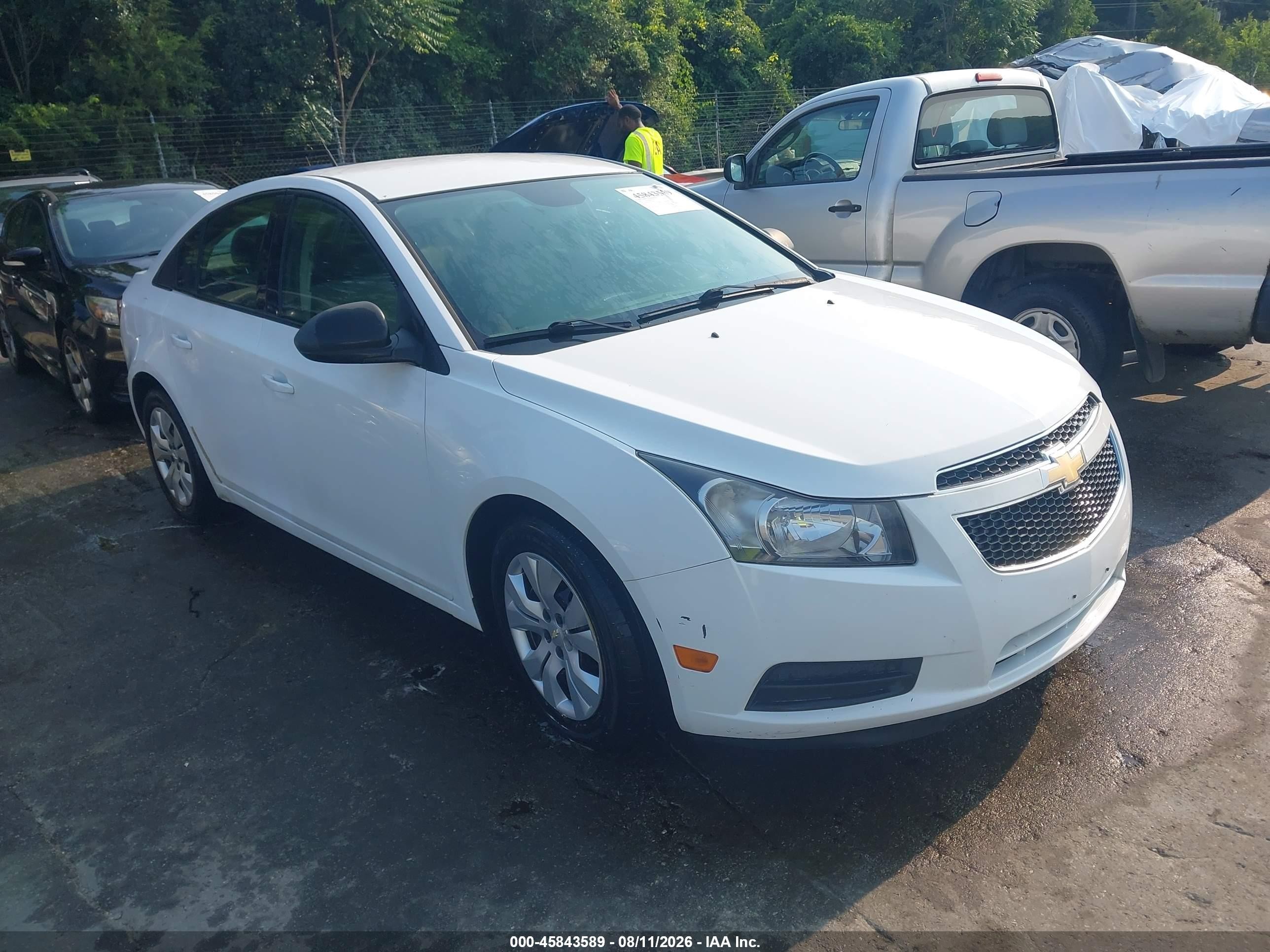 2013 Chevrolet Cruze Ls Auto White vin: 1G1PA5SH7D7131802