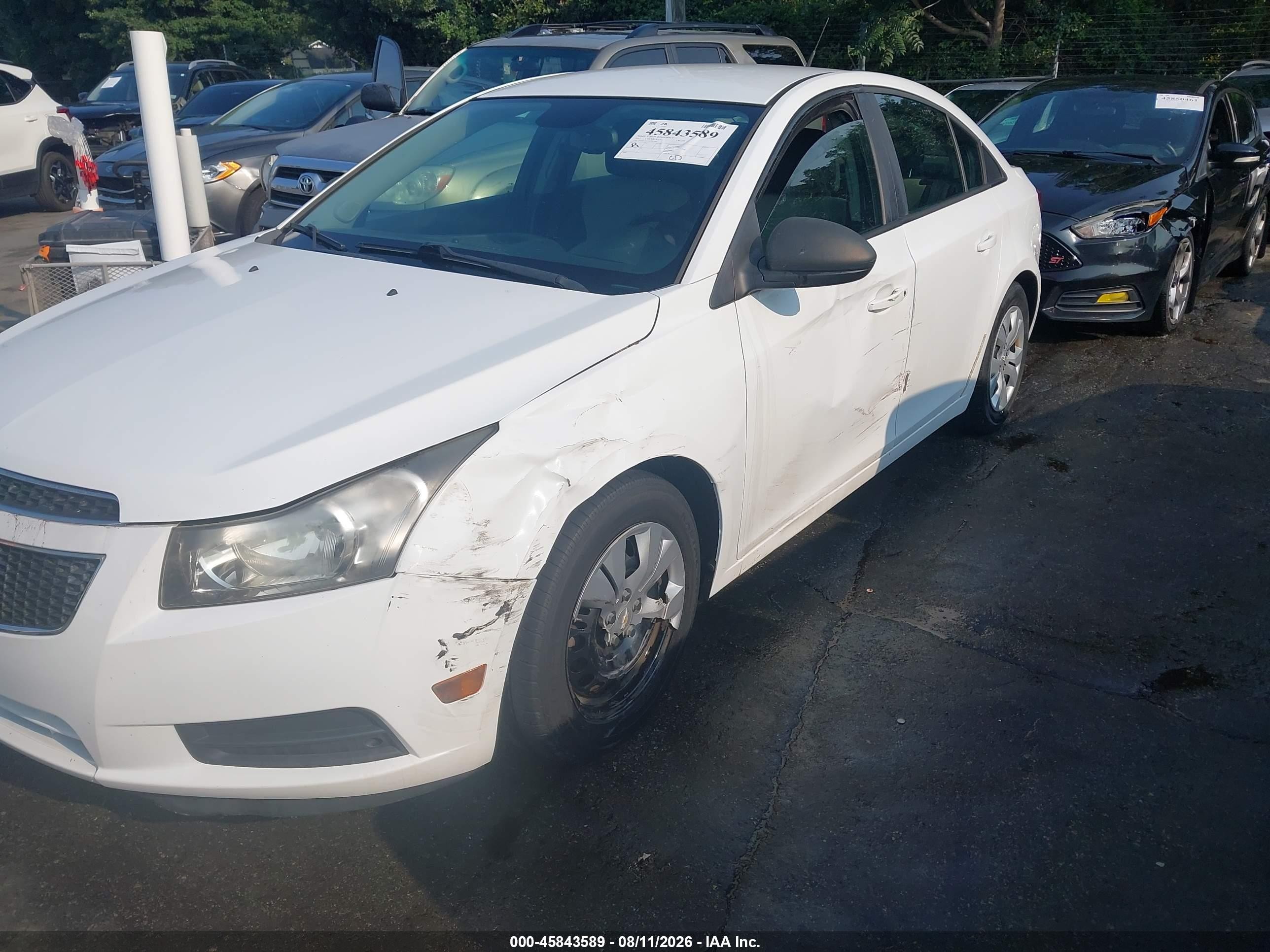 2013 Chevrolet Cruze Ls Auto White vin: 1G1PA5SH7D7131802