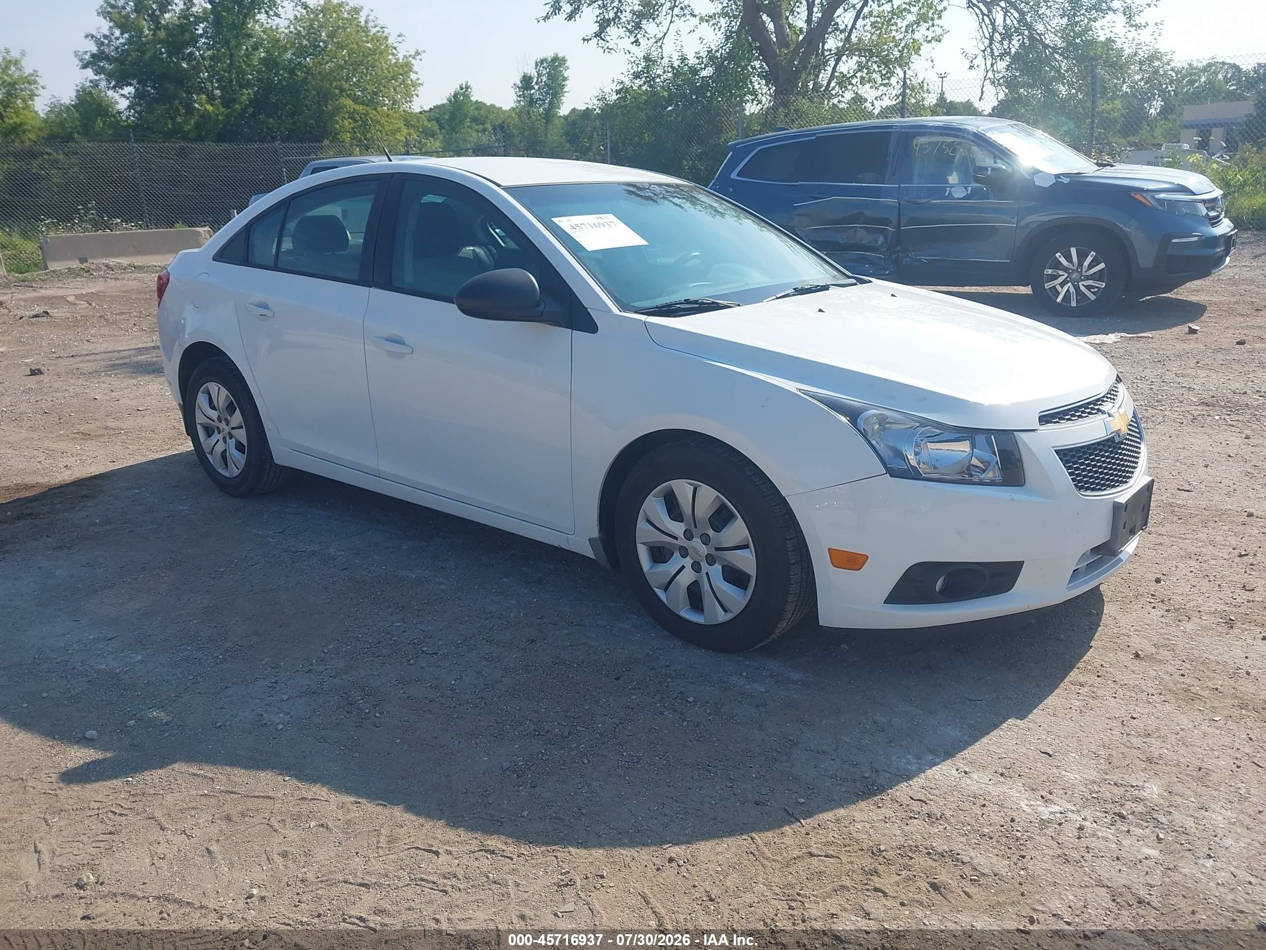 2013 Chevrolet Cruze Ls Auto White vin: 1G1PA5SH7D7225663