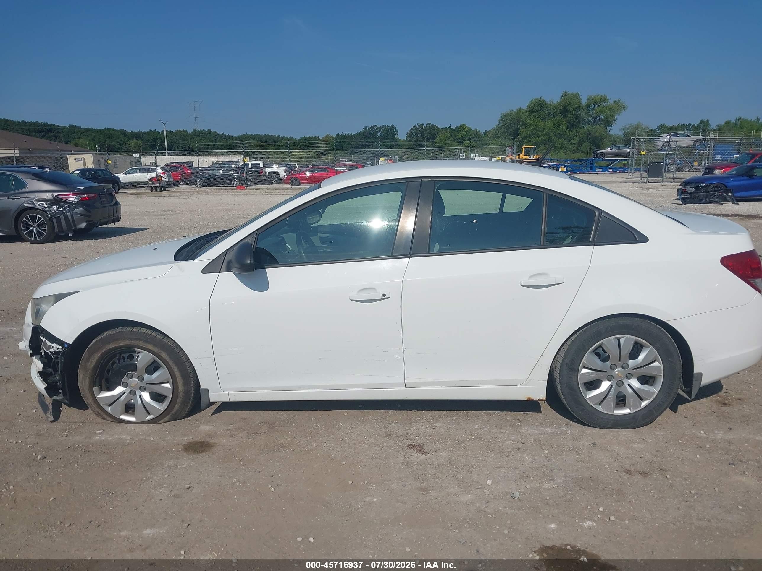 2013 Chevrolet Cruze Ls Auto White vin: 1G1PA5SH7D7225663