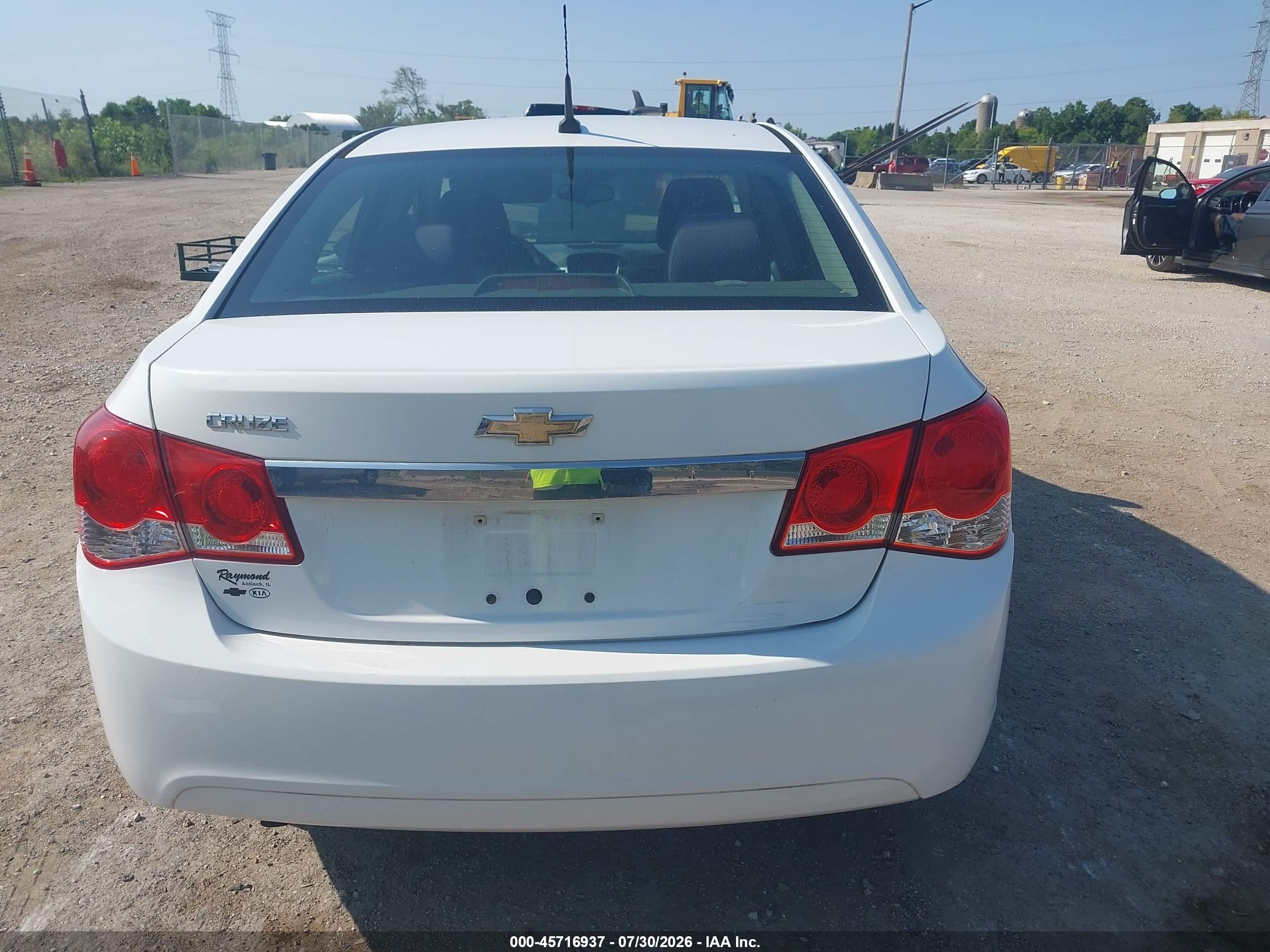2013 Chevrolet Cruze Ls Auto White vin: 1G1PA5SH7D7225663