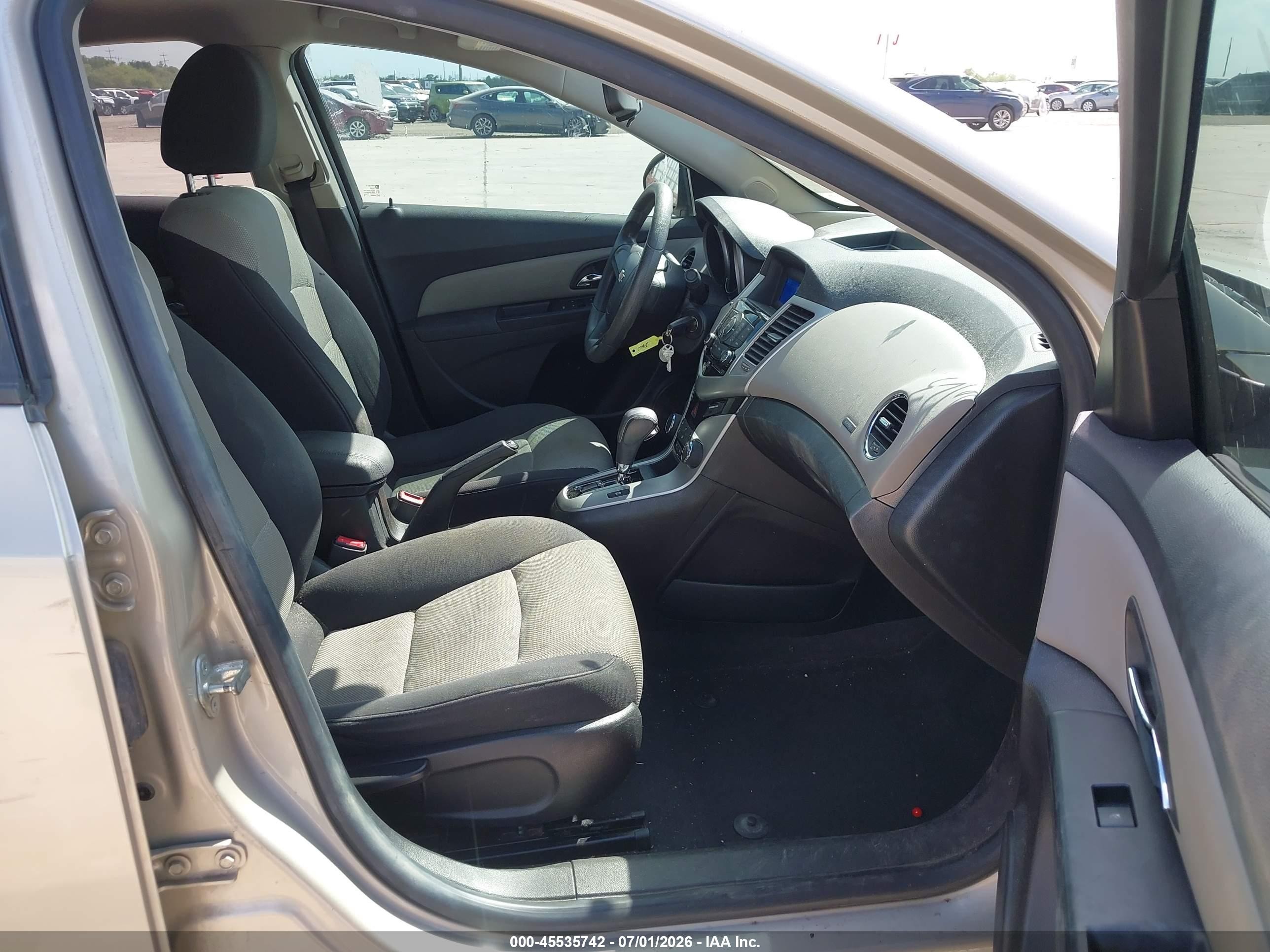 2013 Chevrolet Cruze Ls Auto Gold vin: 1G1PA5SH7D7318697