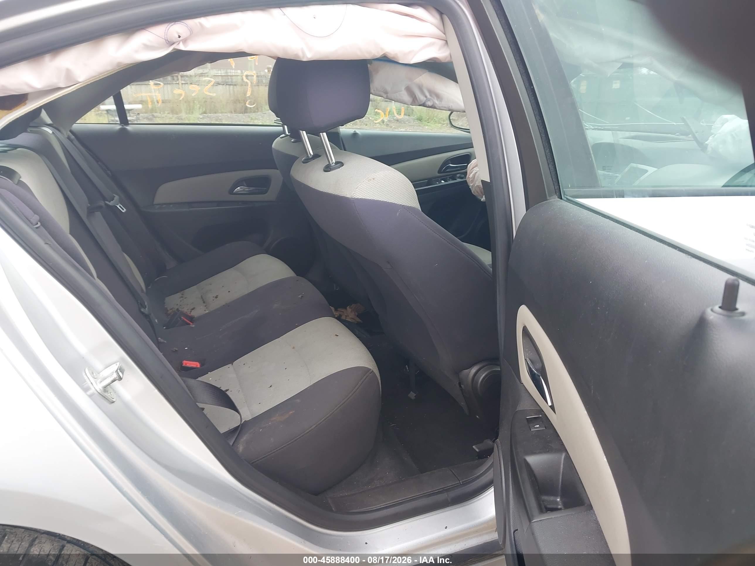 2014 Chevrolet Cruze Ls Auto Серебряный vin: 1G1PA5SH7E7172285