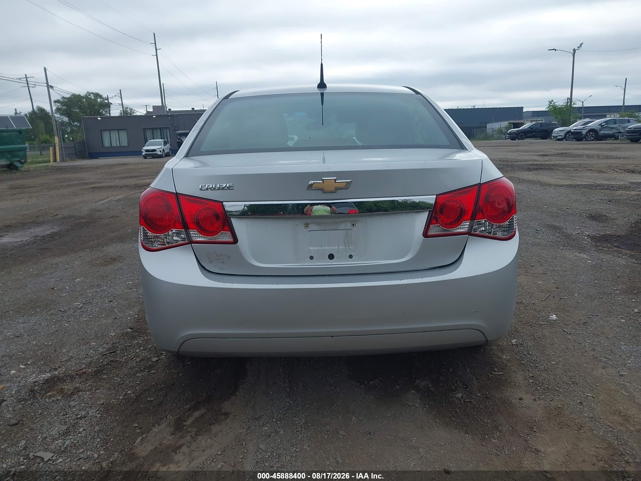 2014 Chevrolet Cruze Ls Auto Серебряный vin: 1G1PA5SH7E7172285