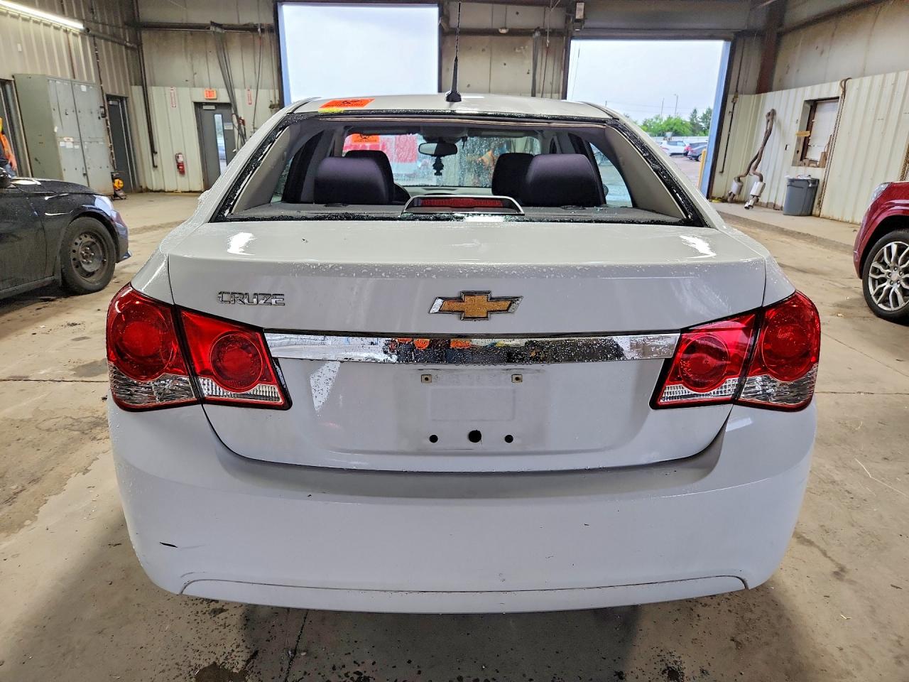 2014 Chevrolet Cruze Ls White vin: 1G1PA5SH7E7173825