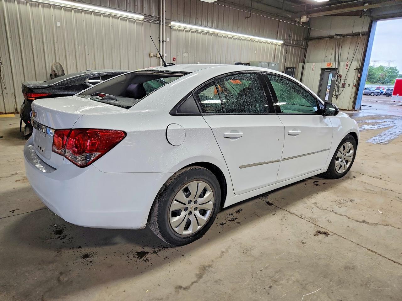 2014 Chevrolet Cruze Ls White vin: 1G1PA5SH7E7173825