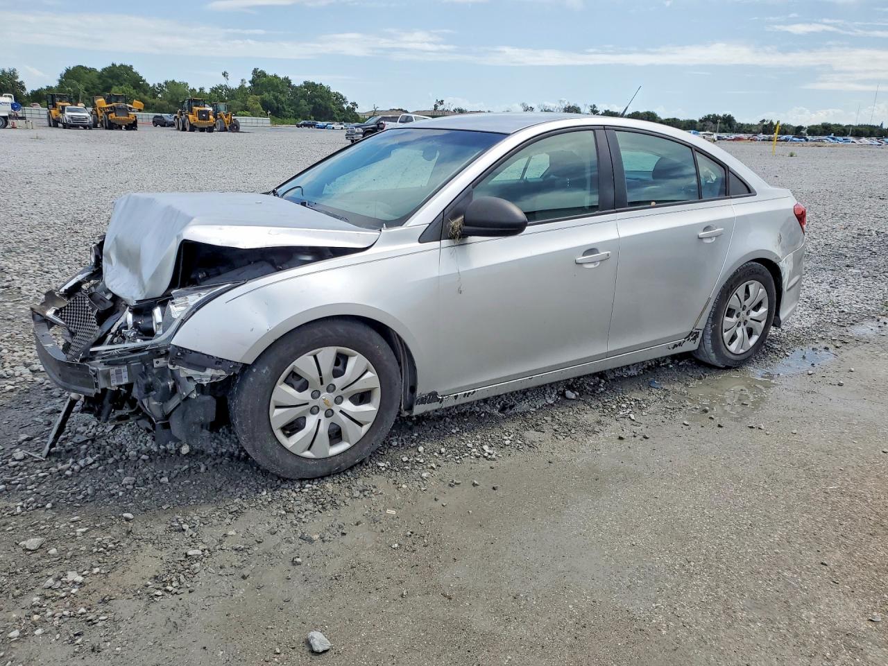 2014 Chevrolet Cruze Ls Silver vin: 1G1PA5SH7E7209402