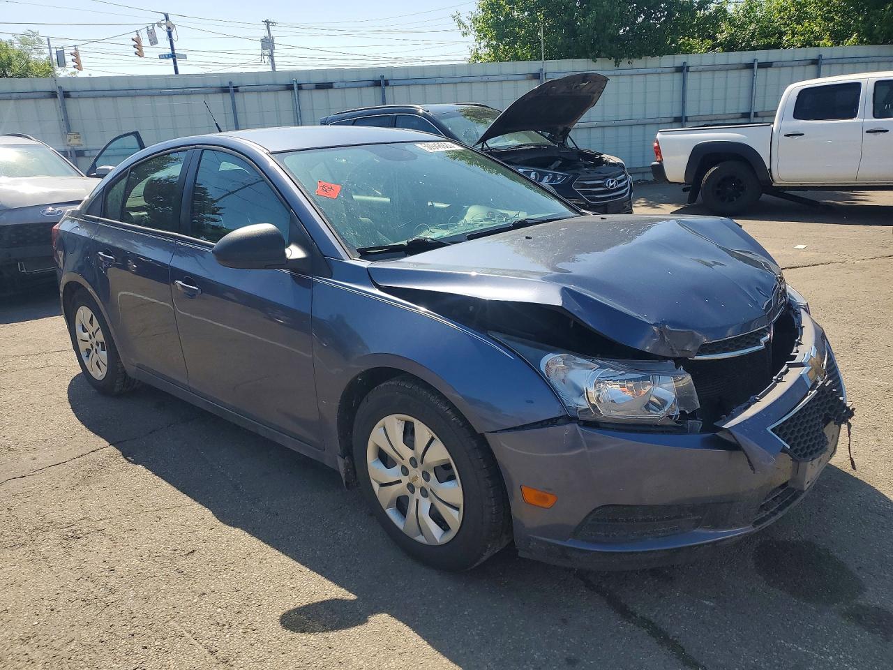 2014 Chevrolet Cruze Ls Синий vin: 1G1PA5SH7E7309371