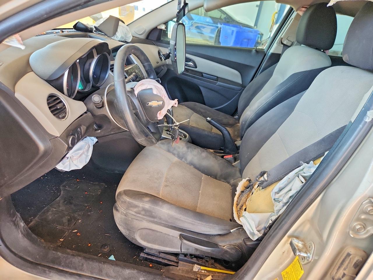 2014 Chevrolet Cruze Ls Beige vin: 1G1PA5SH7E7364046
