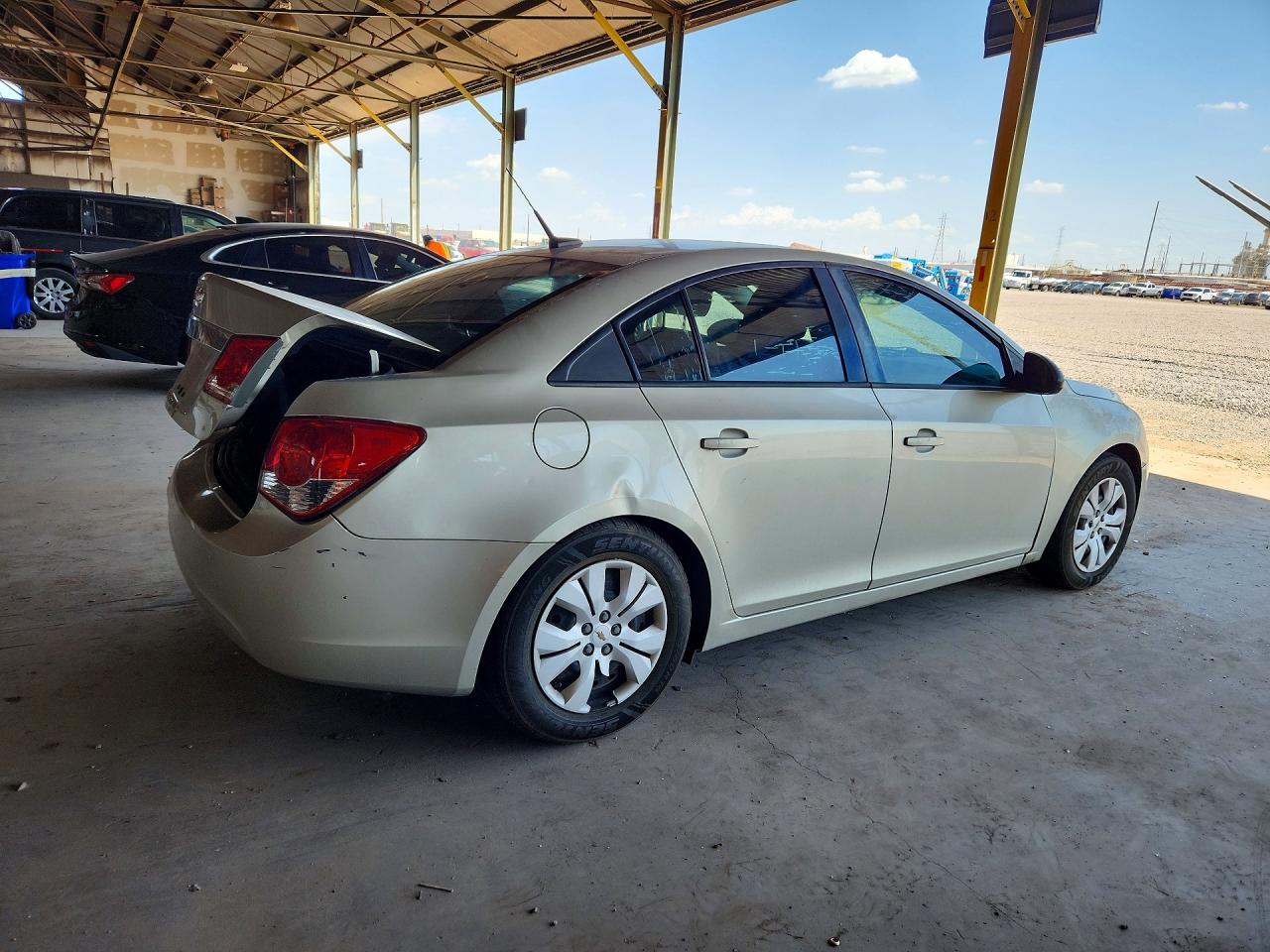 2014 Chevrolet Cruze Ls Бежевый vin: 1G1PA5SH7E7469170