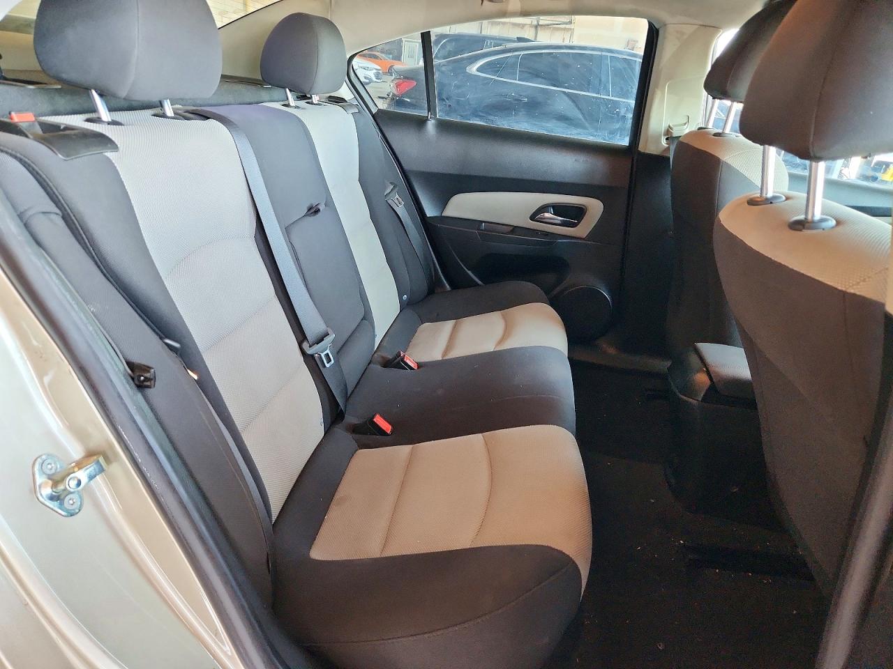 2014 Chevrolet Cruze Ls Бежевый vin: 1G1PA5SH7E7469170
