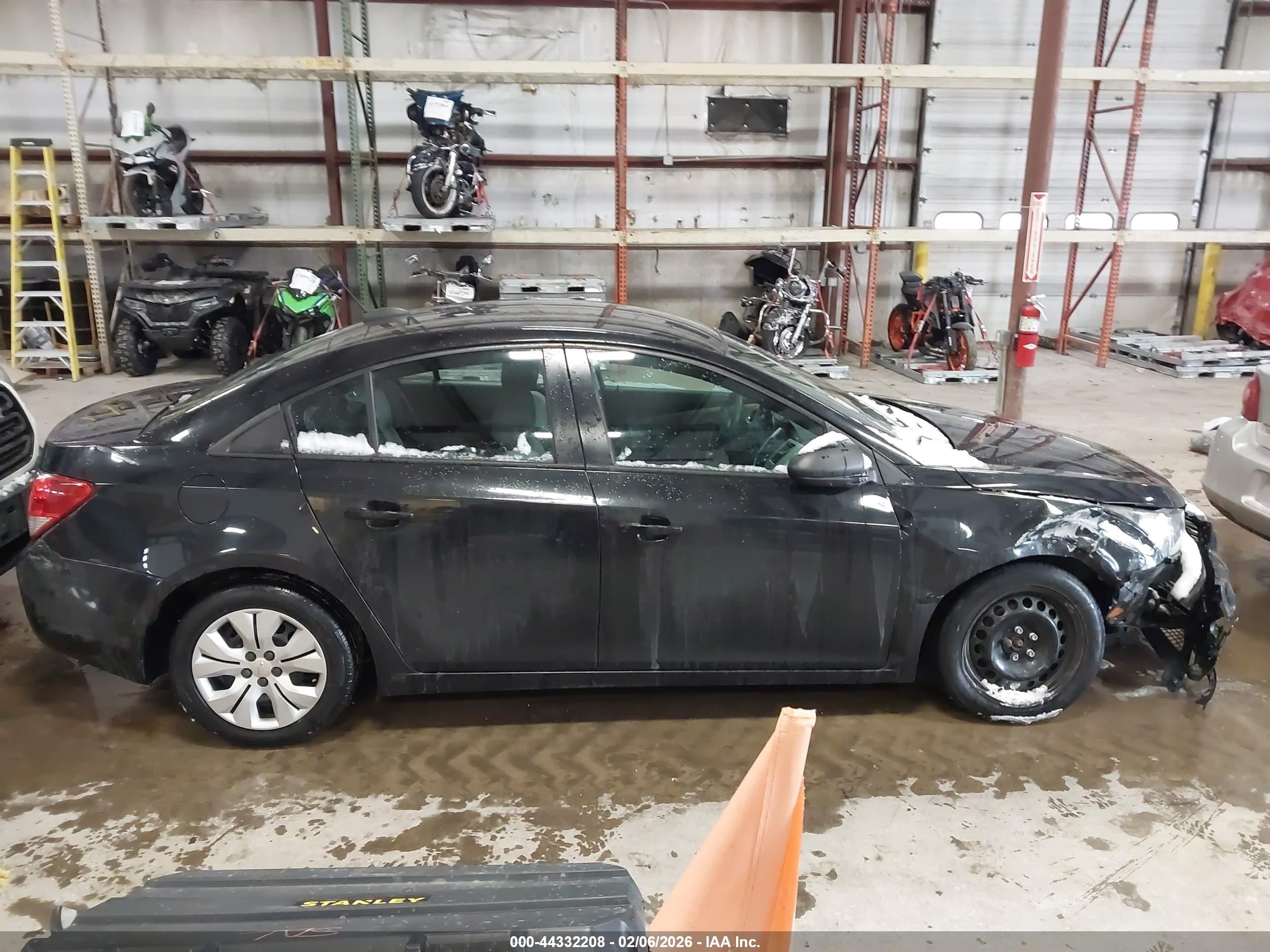 2015 Chevrolet Cruze Ls Auto Black vin: 1G1PA5SH7F7115361