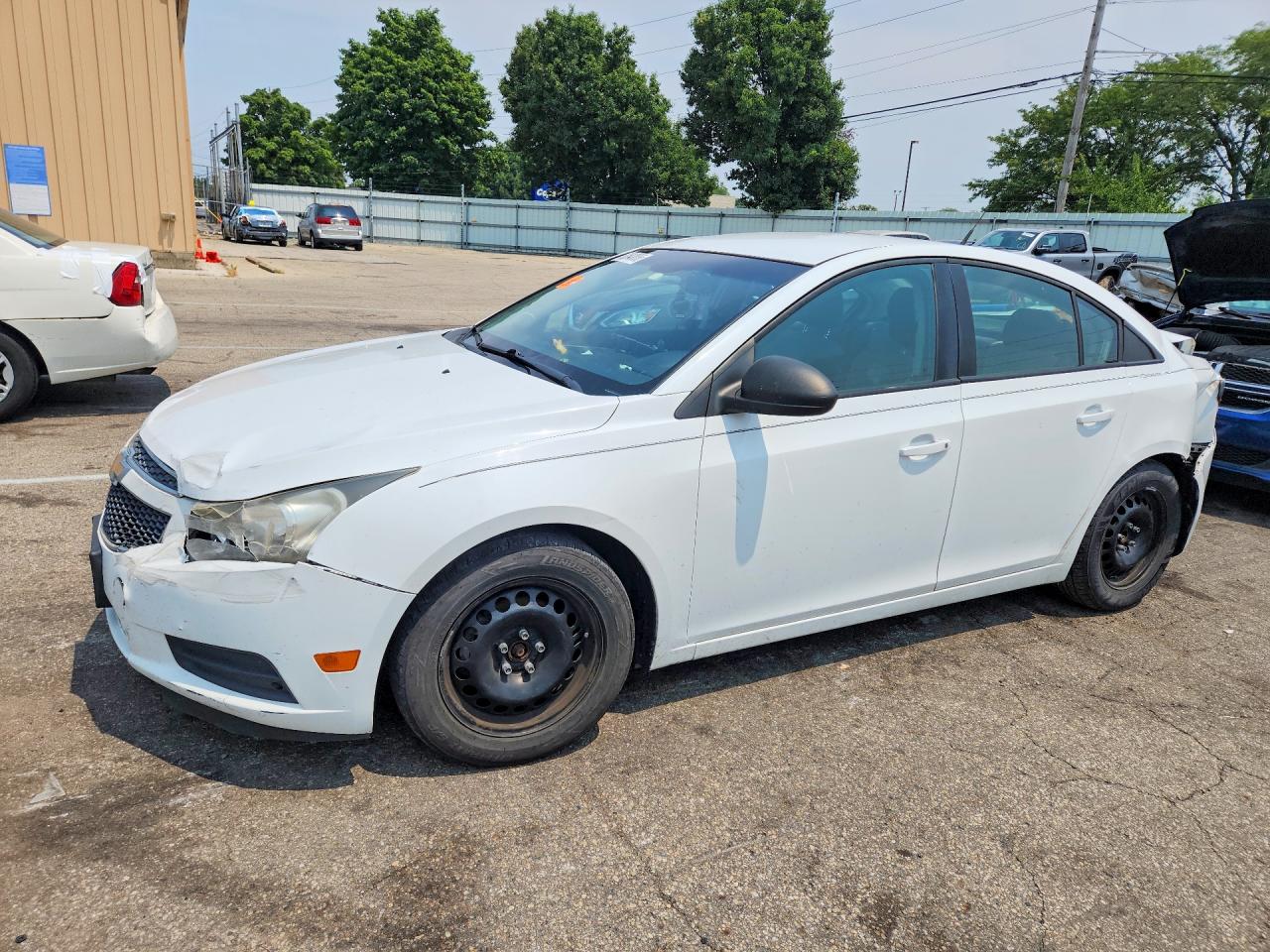 2013 Chevrolet Cruze Ls White vin: 1G1PA5SH8D7116208