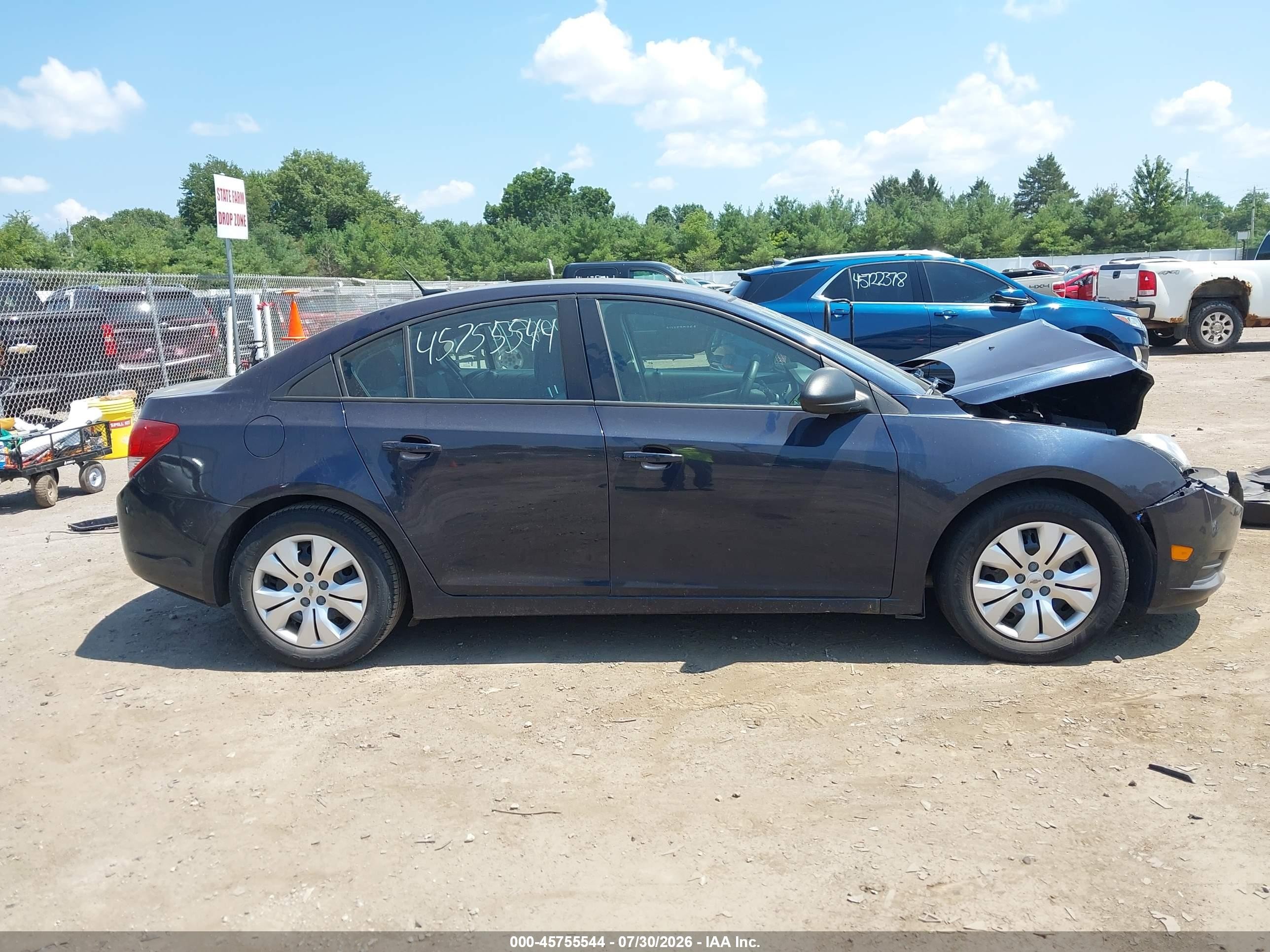 2014 Chevrolet Cruze Ls Auto Синий vin: 1G1PA5SH8E7256566