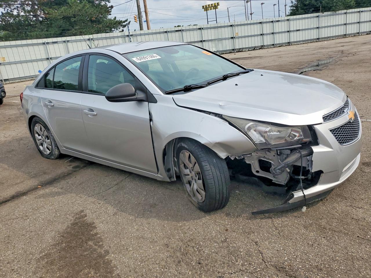 2014 Chevrolet Cruze Ls Silver vin: 1G1PA5SH8E7306396