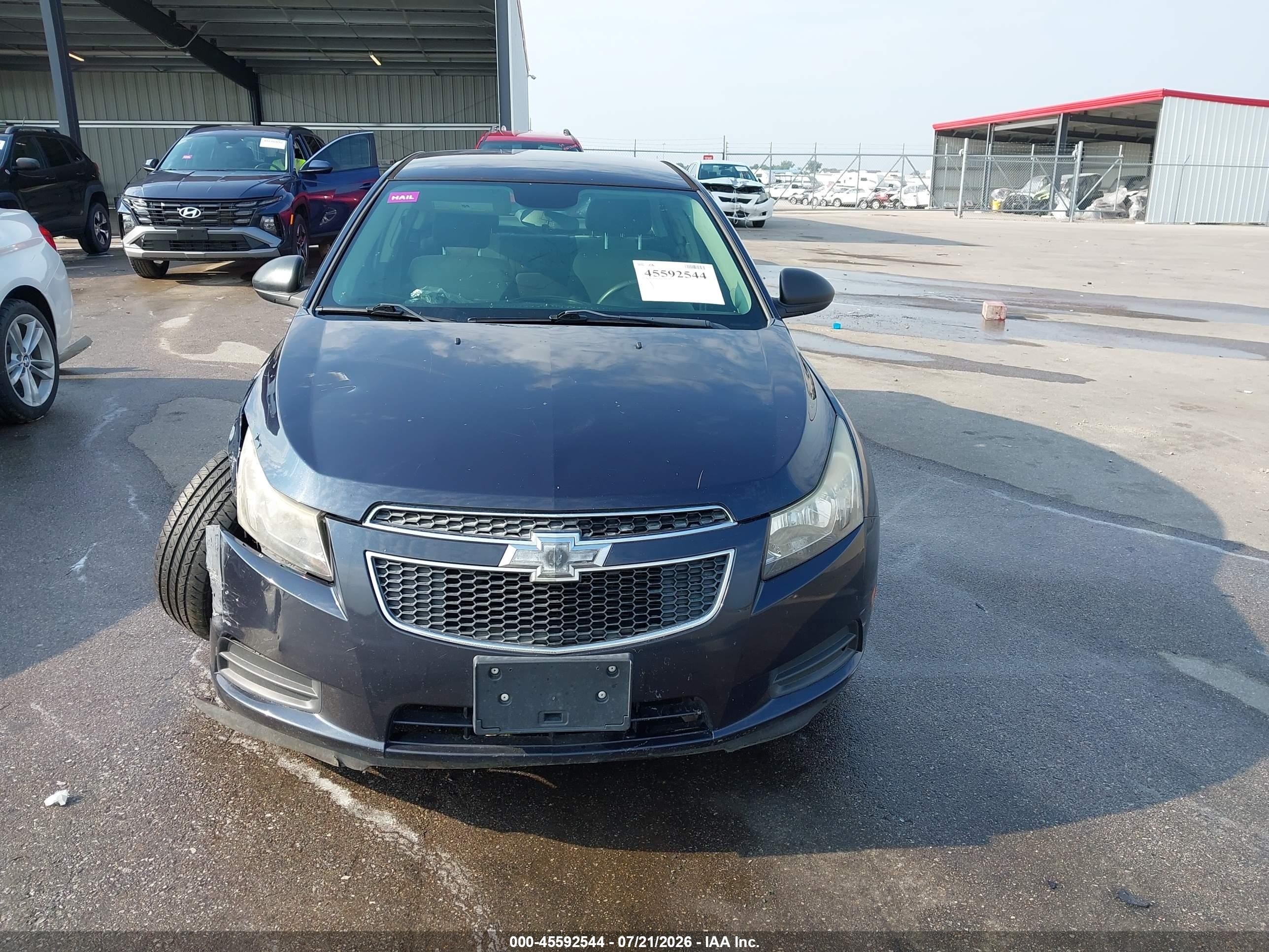 2014 Chevrolet Cruze Ls Auto Синий vin: 1G1PA5SH8E7414436