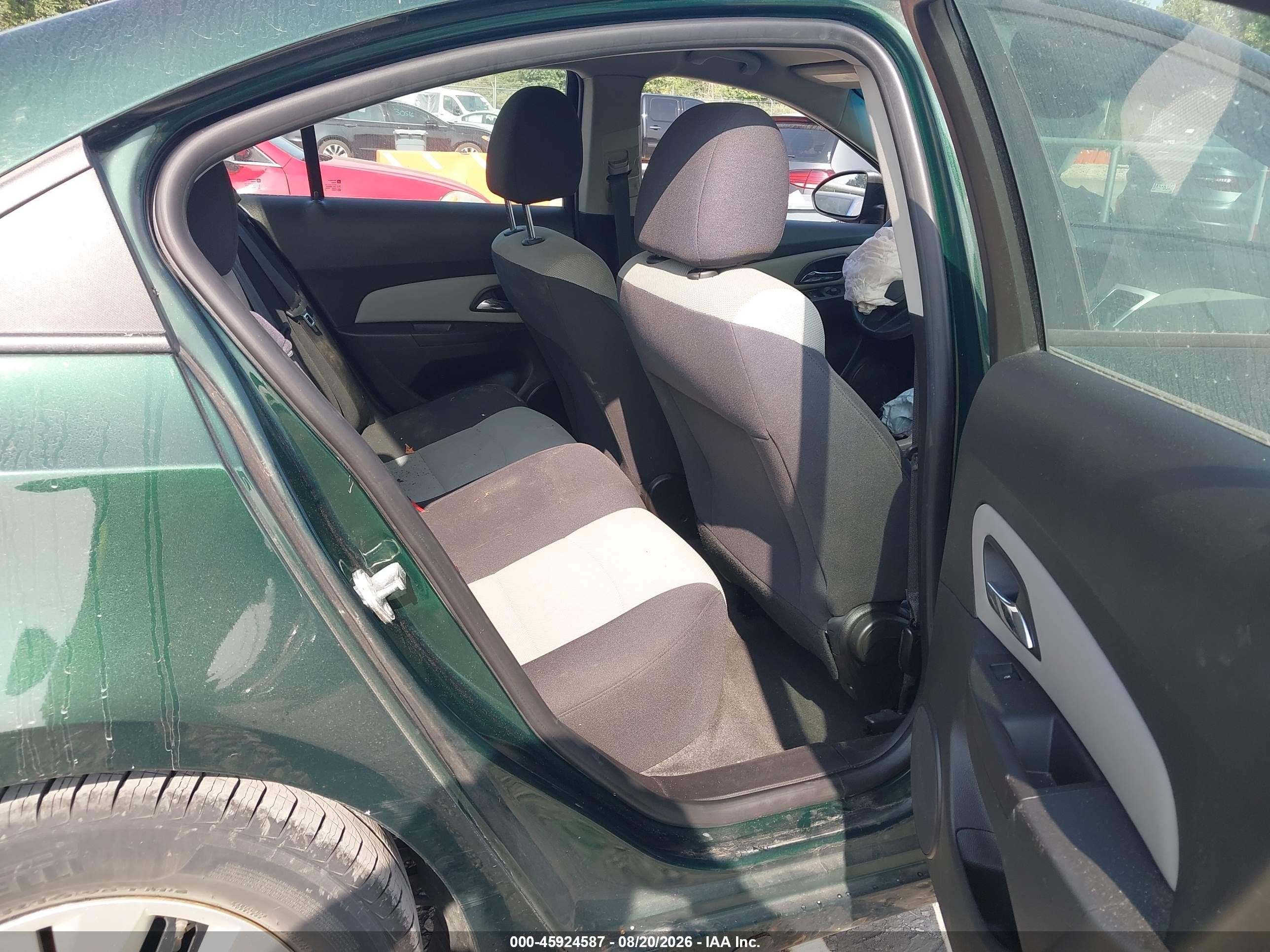 2014 Chevrolet Cruze Ls Auto Зеленый vin: 1G1PA5SH8E7430636