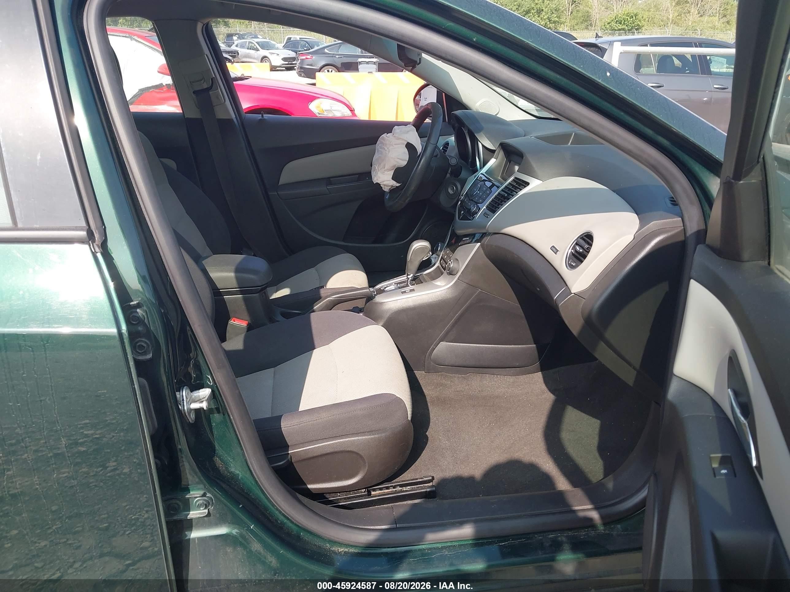 2014 Chevrolet Cruze Ls Auto Зеленый vin: 1G1PA5SH8E7430636