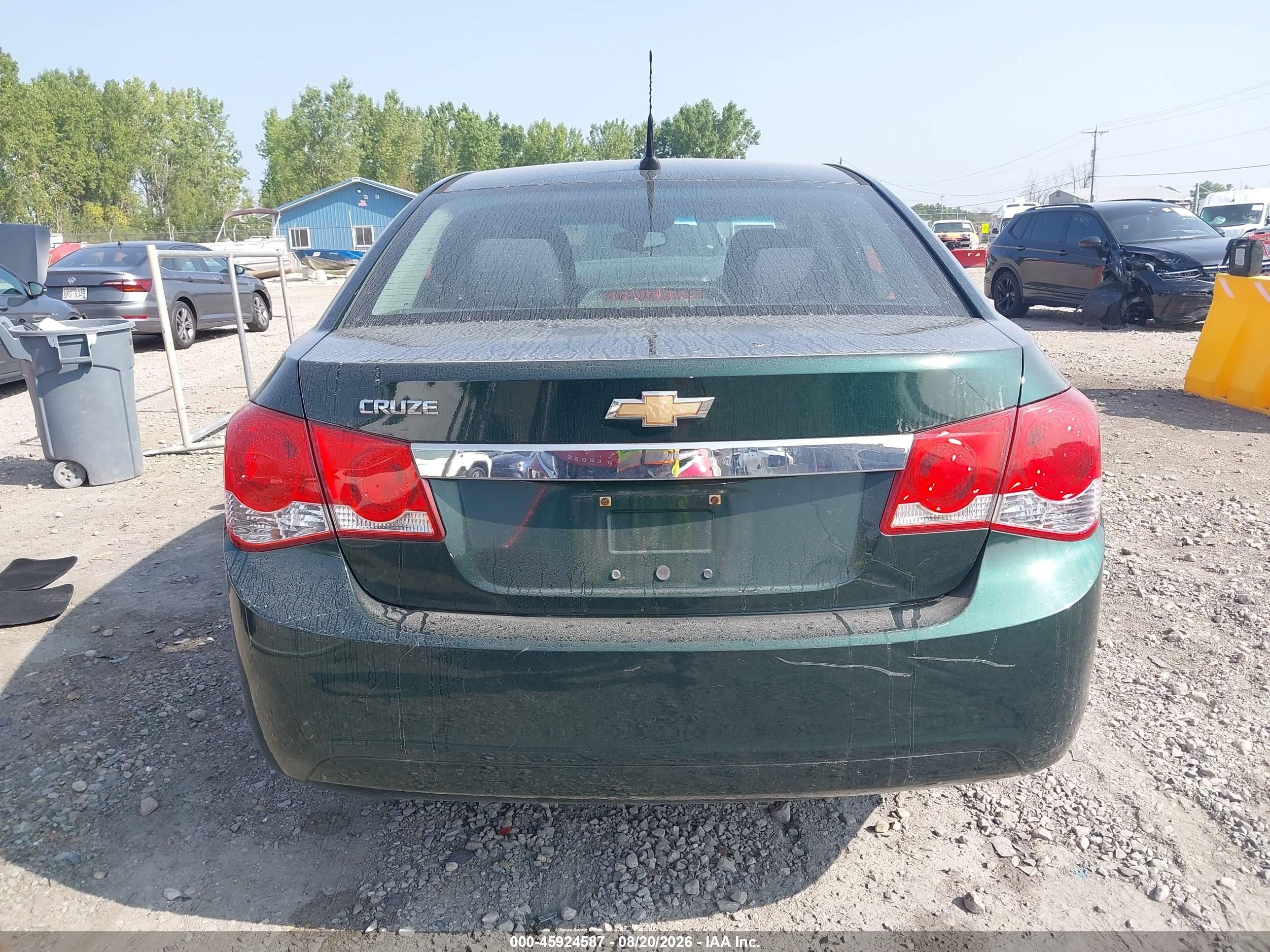 2014 Chevrolet Cruze Ls Auto Зеленый vin: 1G1PA5SH8E7430636