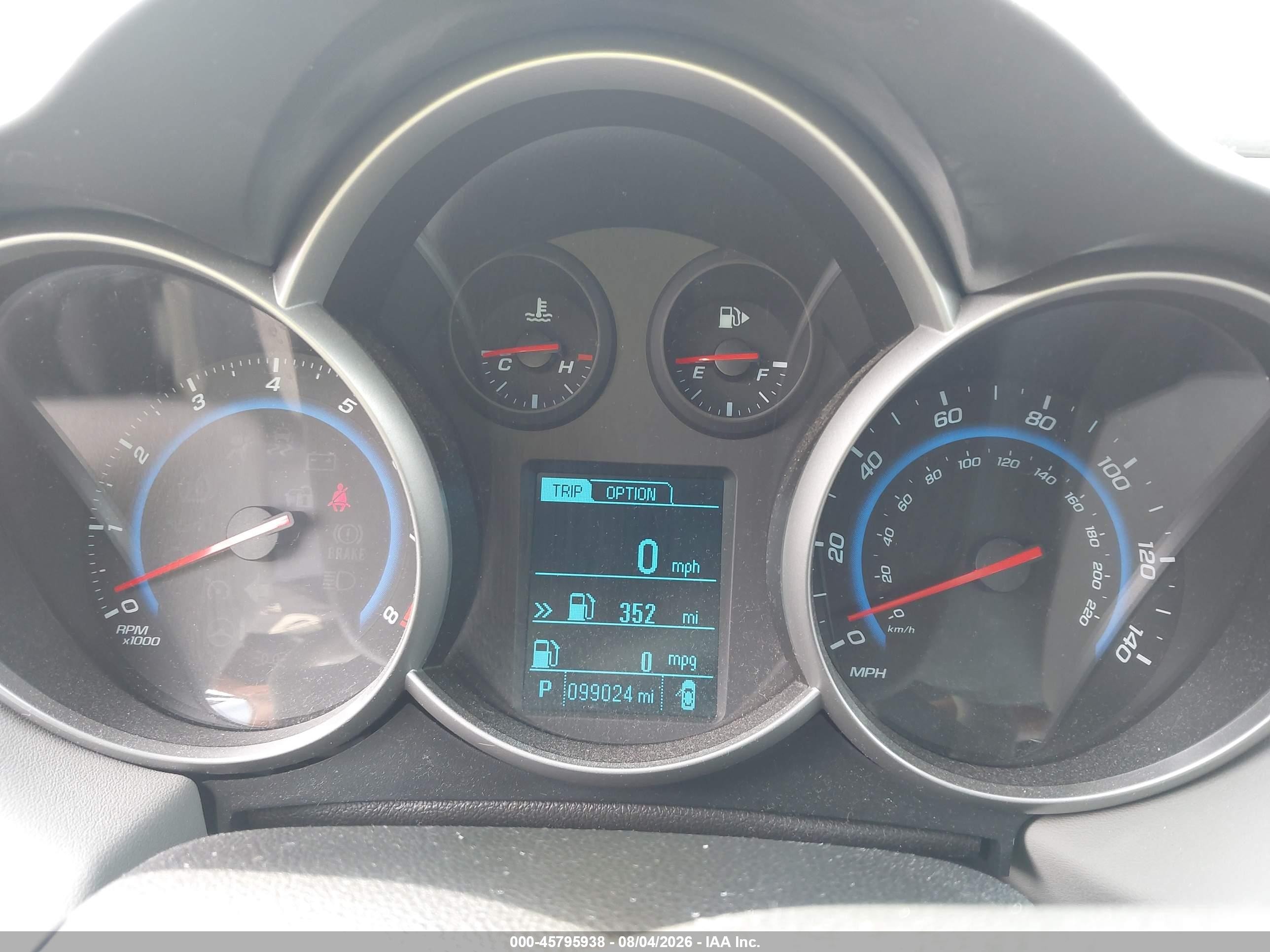 2015 Chevrolet Cruze Ls Auto Серебряный vin: 1G1PA5SH8F7190182