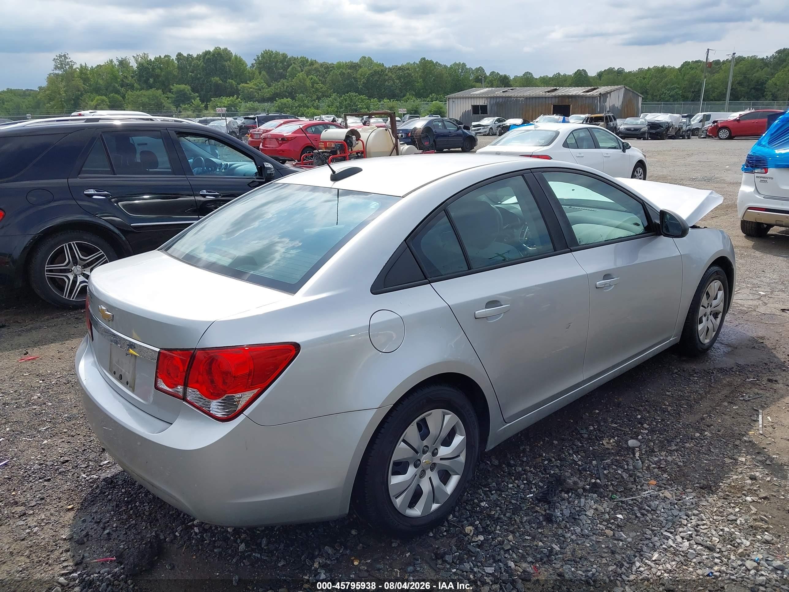 2015 Chevrolet Cruze Ls Auto Серебряный vin: 1G1PA5SH8F7190182