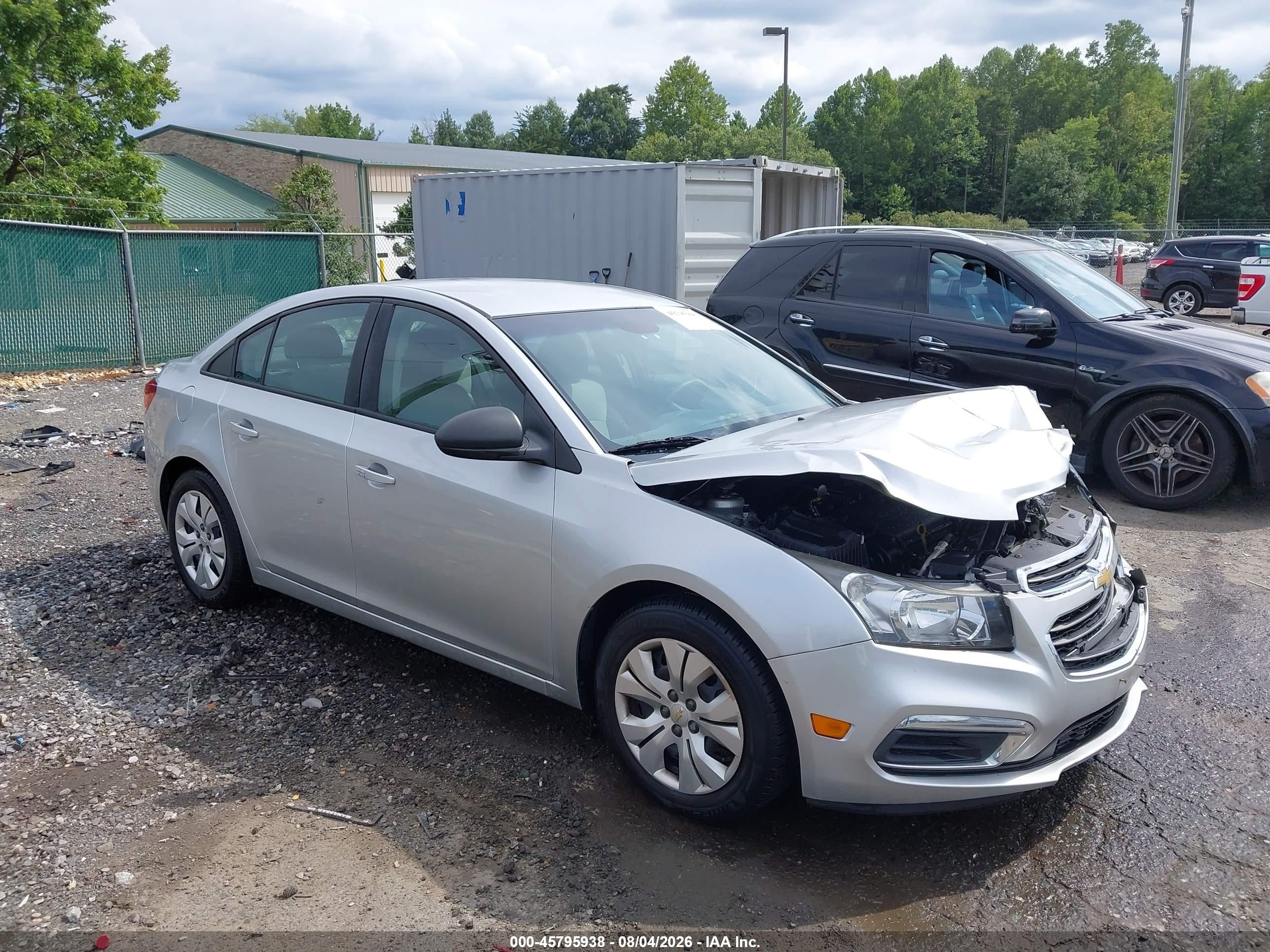 2015 Chevrolet Cruze Ls Auto Серебряный vin: 1G1PA5SH8F7190182