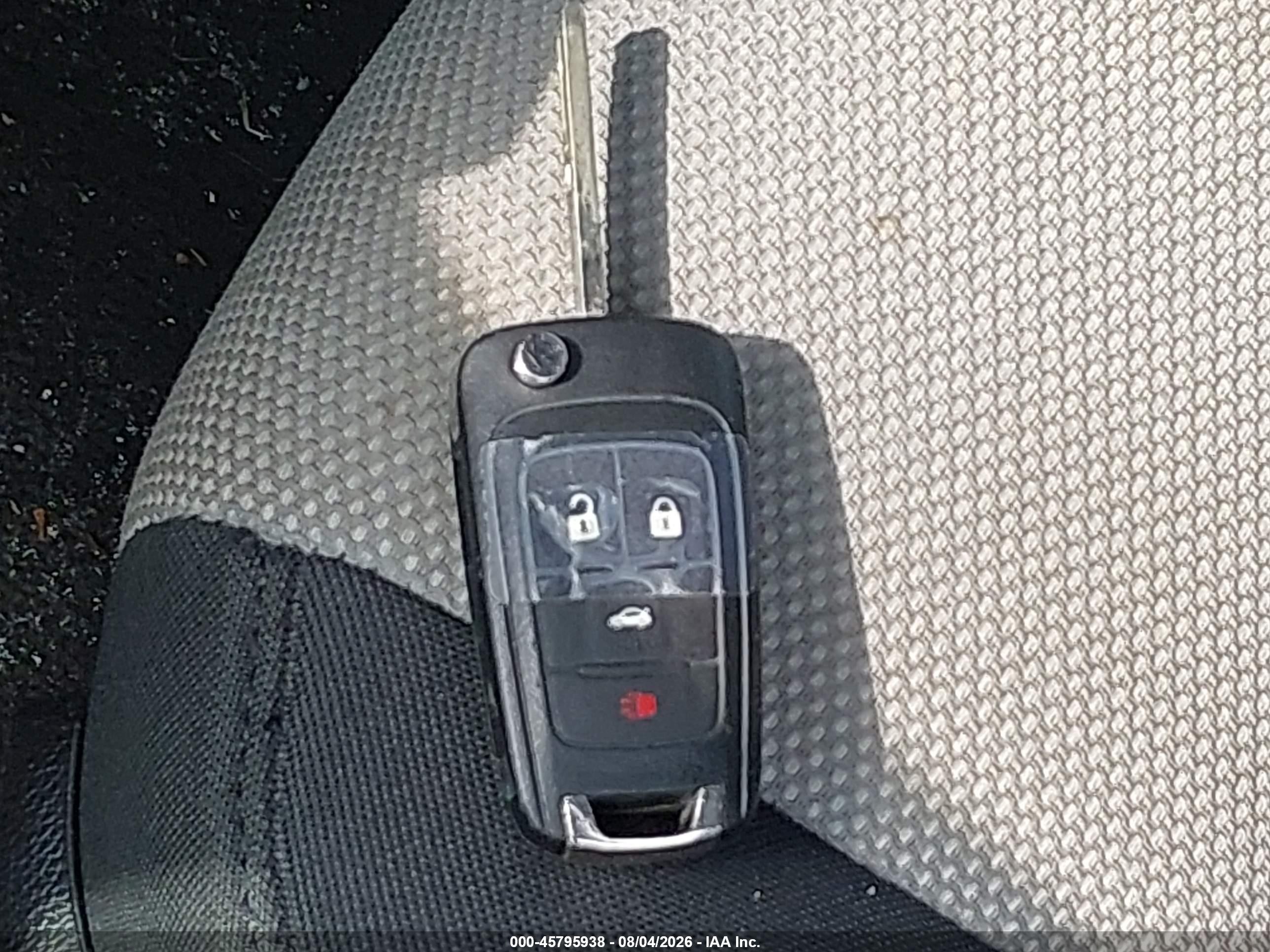 2015 Chevrolet Cruze Ls Auto Серебряный vin: 1G1PA5SH8F7190182
