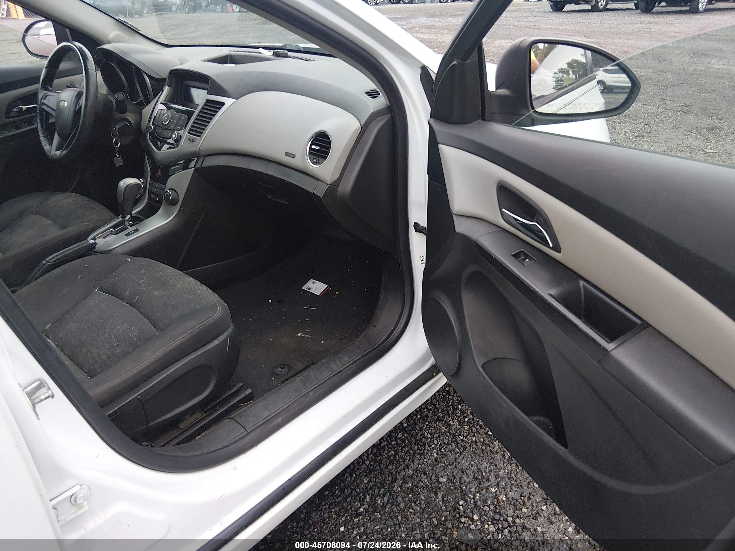 2013 Chevrolet Cruze Ls Auto White vin: 1G1PA5SH9D7104326