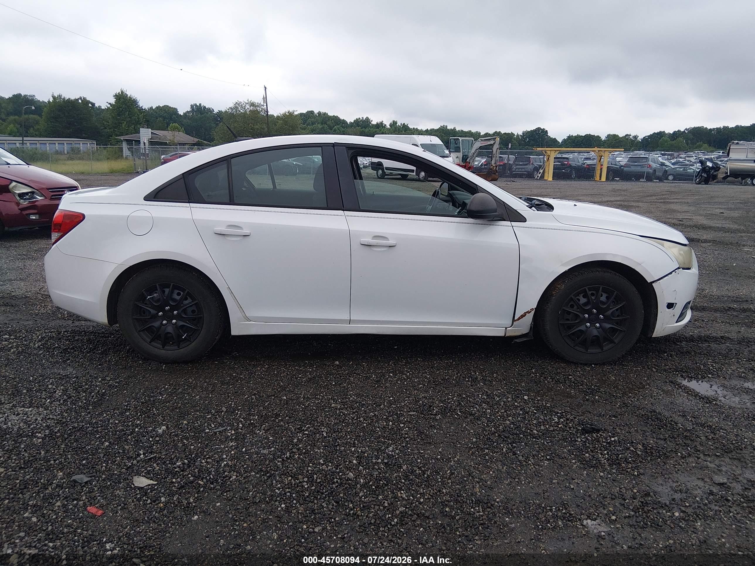 2013 Chevrolet Cruze Ls Auto White vin: 1G1PA5SH9D7104326
