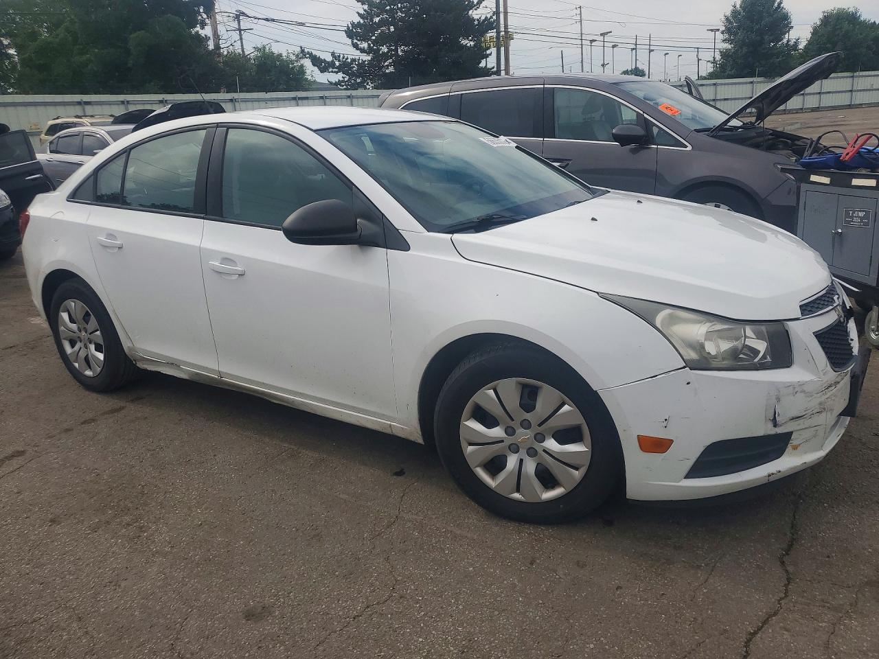 2013 Chevrolet Cruze Ls White vin: 1G1PA5SH9D7163294