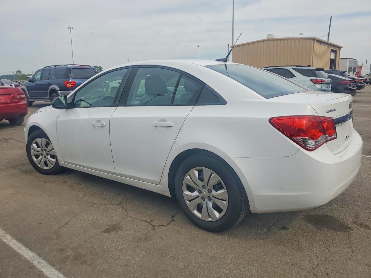 2013 Chevrolet Cruze Ls White vin: 1G1PA5SH9D7163294